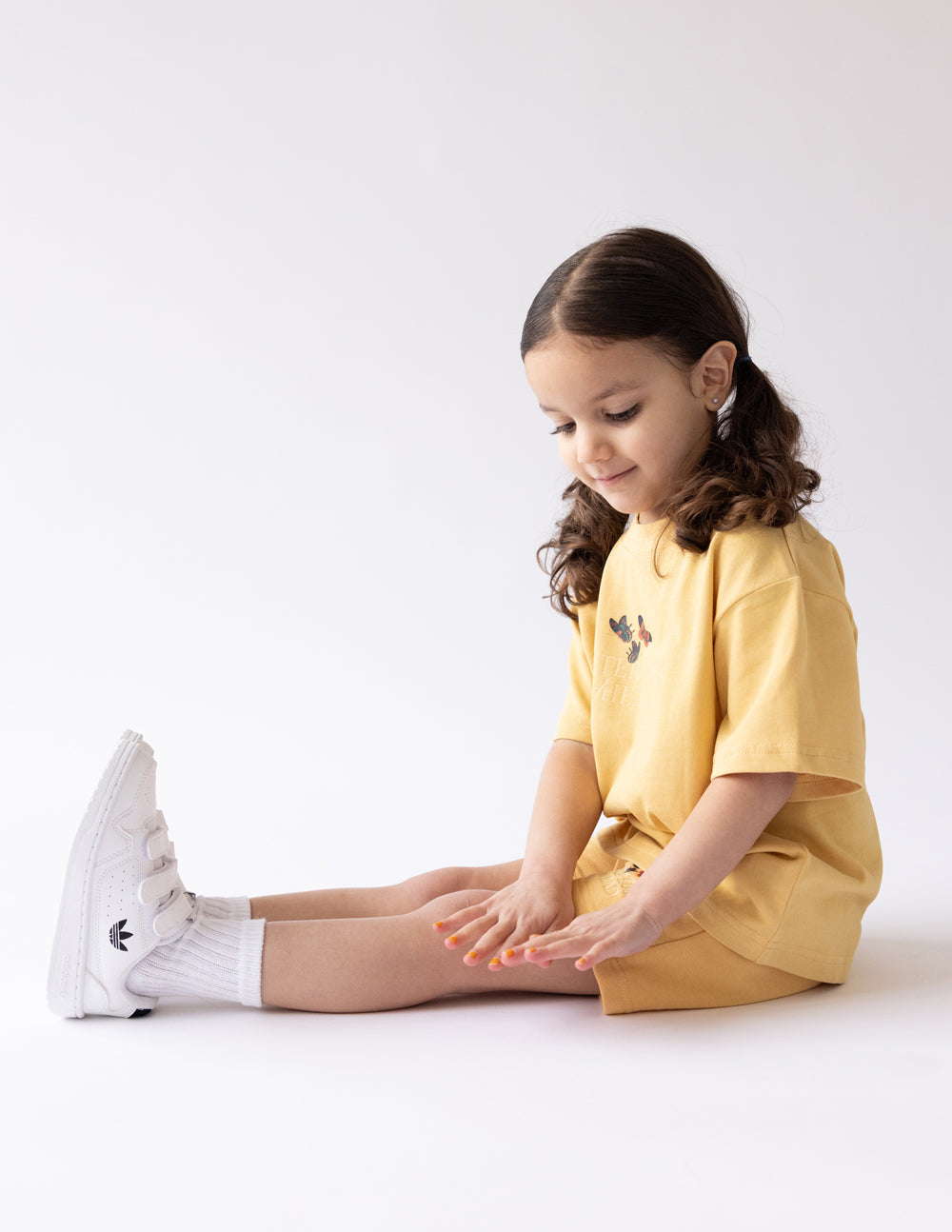 Better Days Schmetterling Kinder-T-Shirt