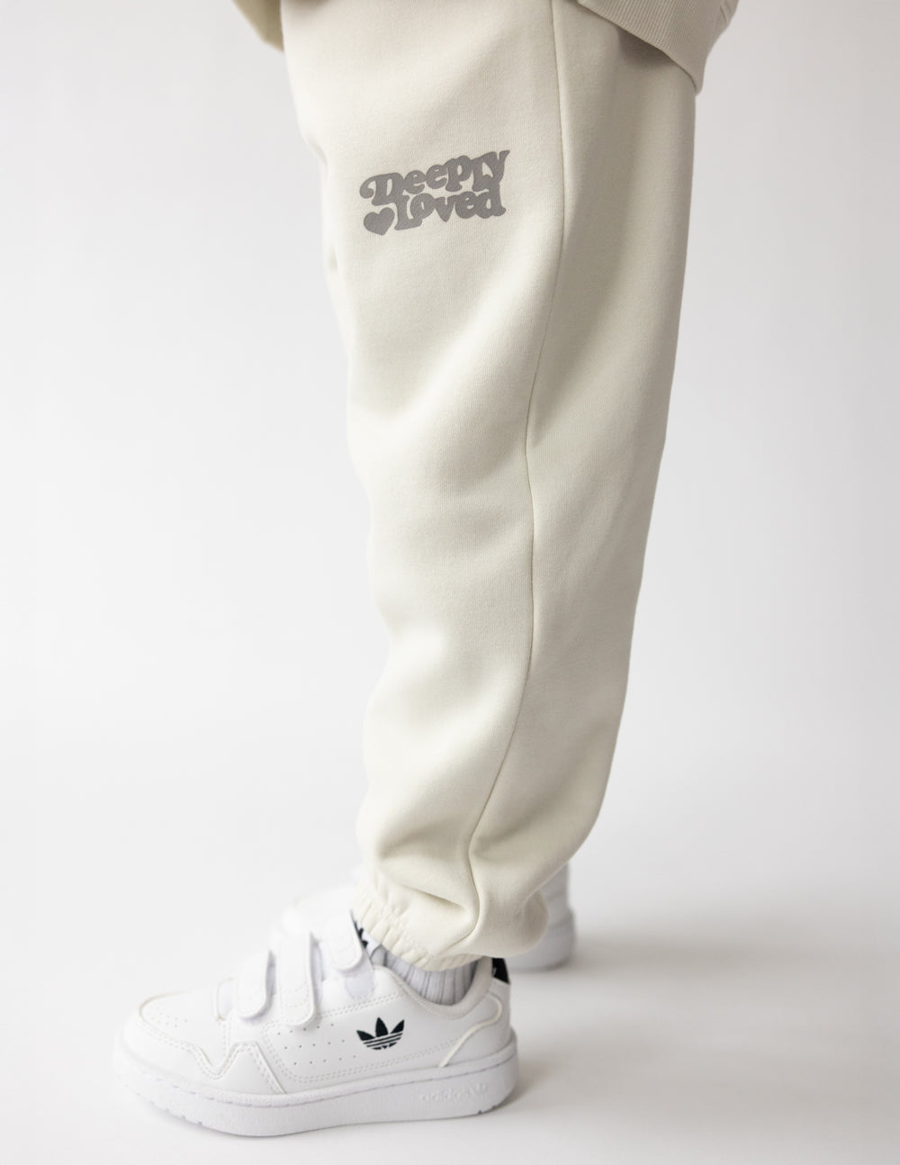 Deeply Loved Kinder-Jogginghose