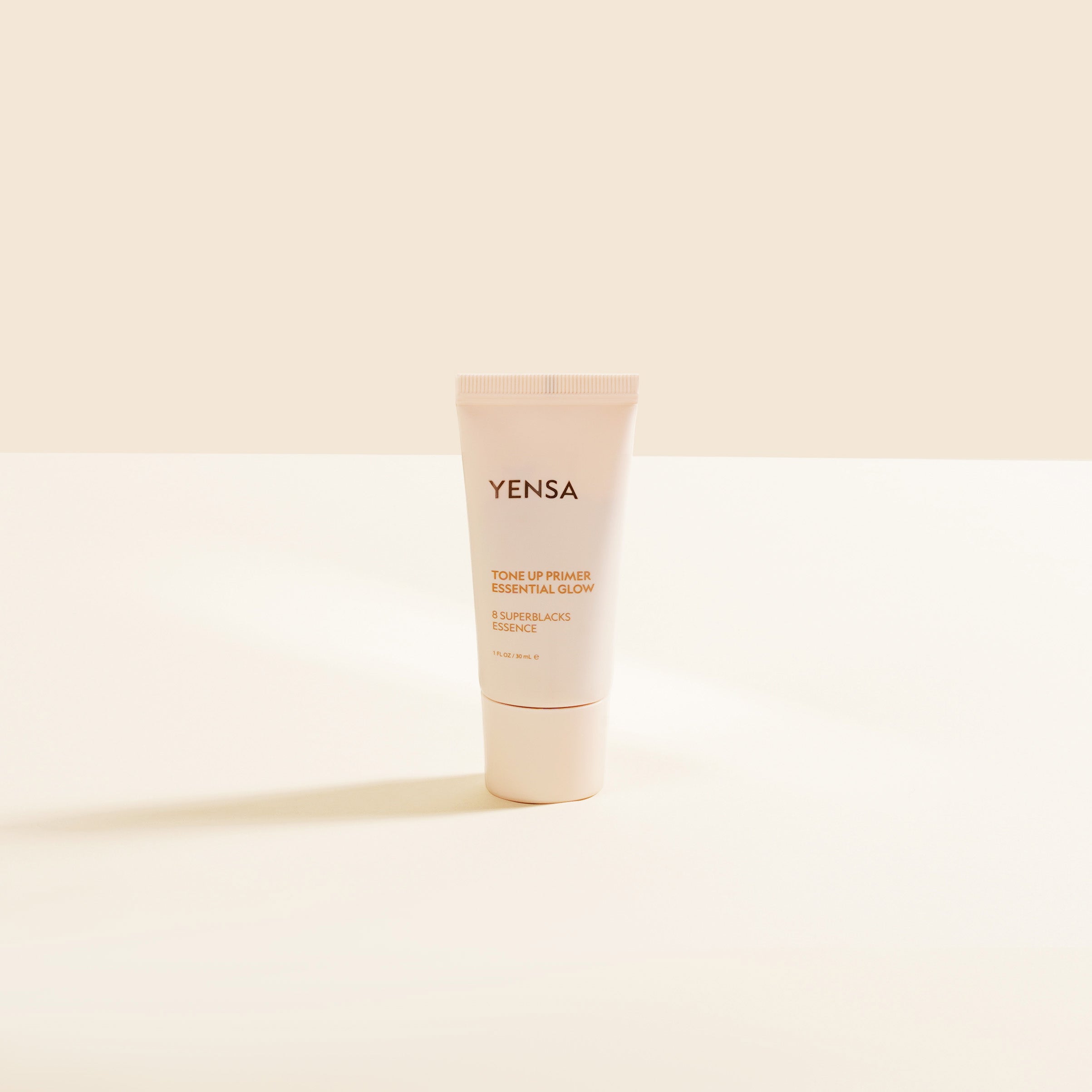 Tone Up Essential Glow Weichzeichnender + Aufhellender Primer