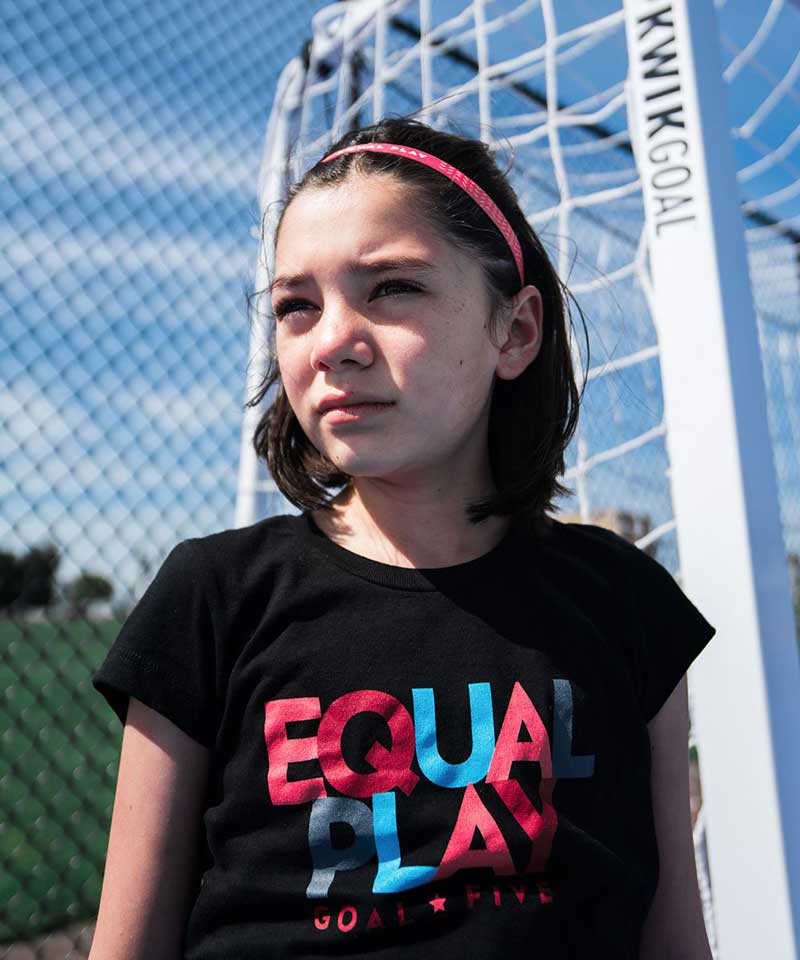 Equal Play Girls' Schwarzes T-Shirt