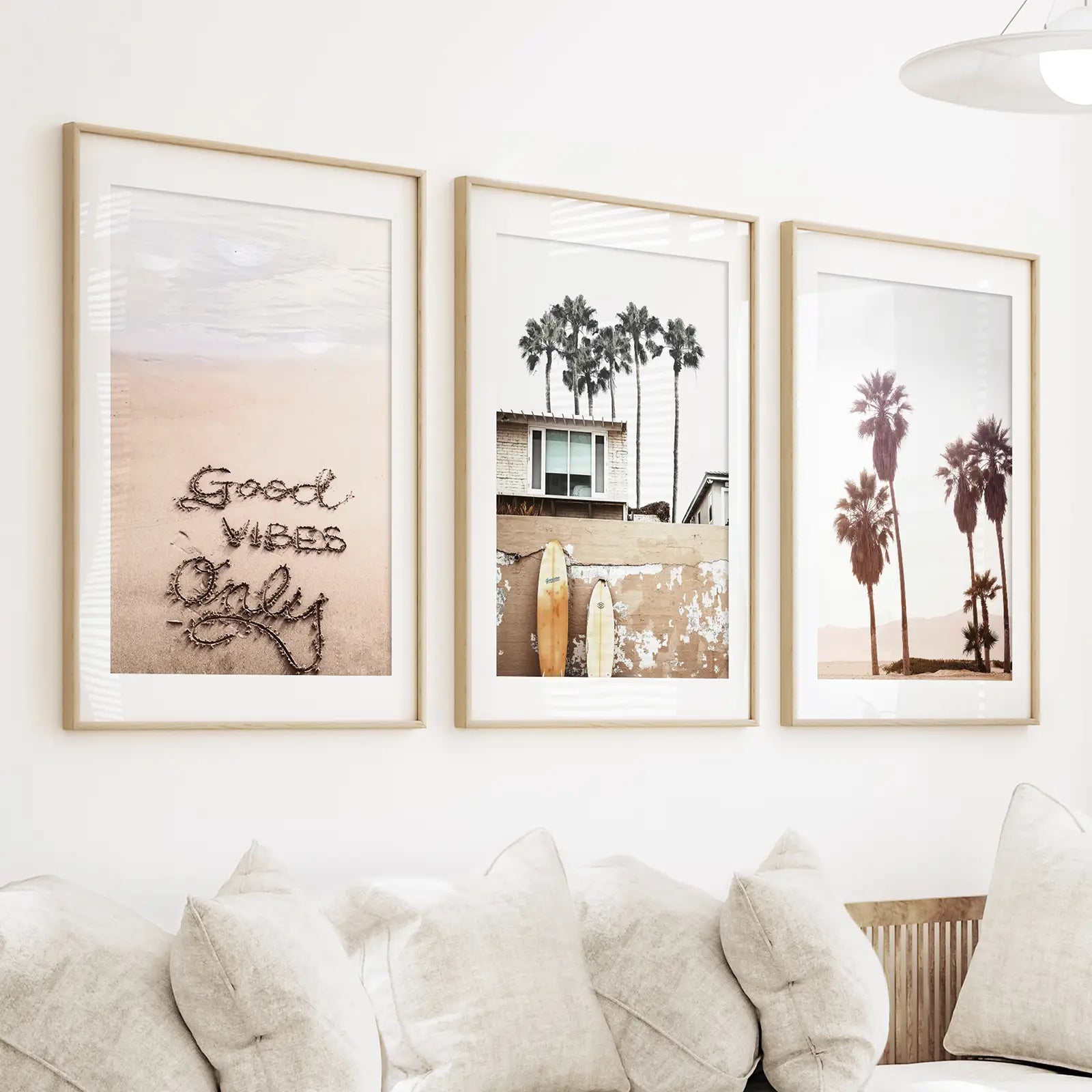 Boho-Stil Wanddekoration für den Küstenbereich. Good Vibes, Palmen, Surfen
