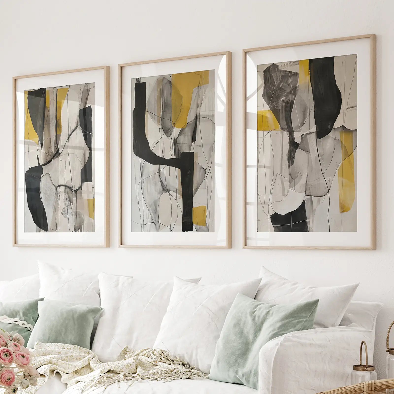 Modernes Wanddekorationsposter mit goldenen abstrakten Formen
