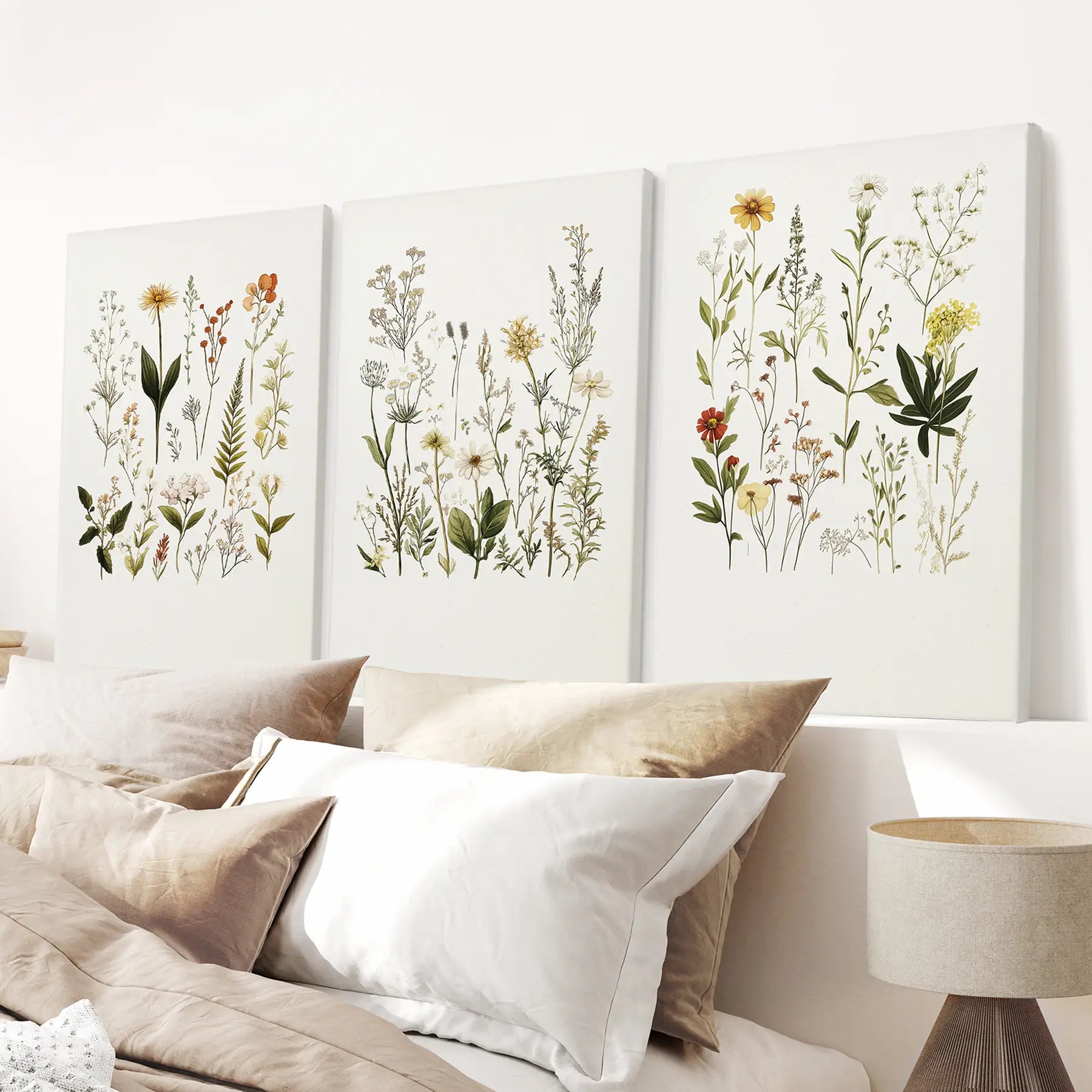 Aquarell-Set 3-teilig. Bunte Wildblumen-Drucke