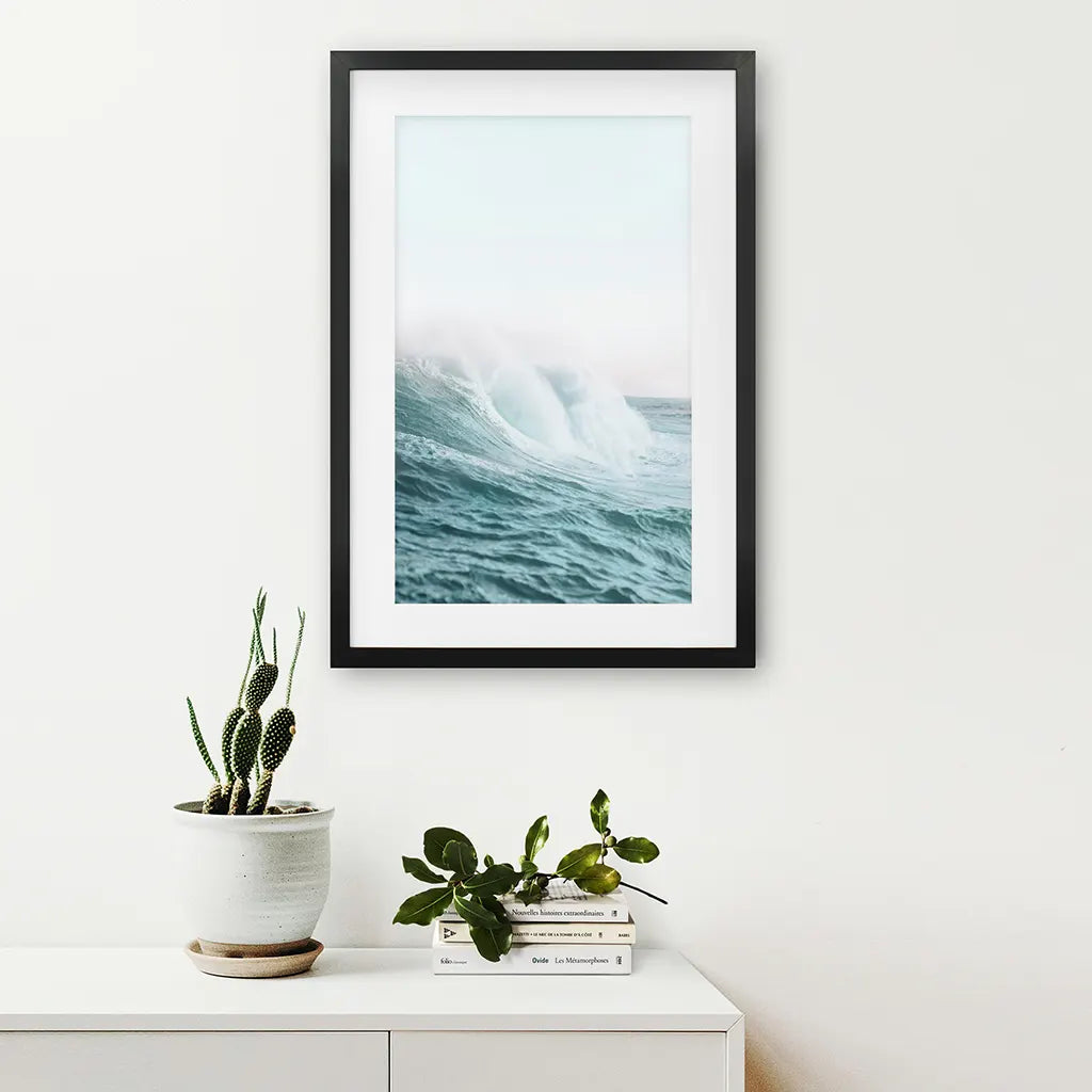Großer pastellblauer Wellen-Kunstdruck. Maritimes Thema