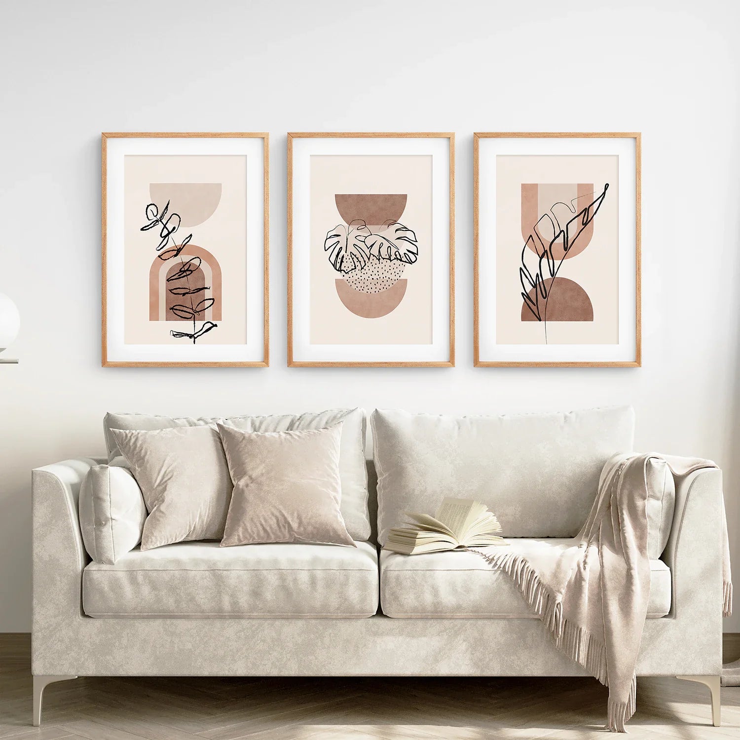 Abstraktes Aquarell 3er-Set Boho-Drucke. Tropische Blätter