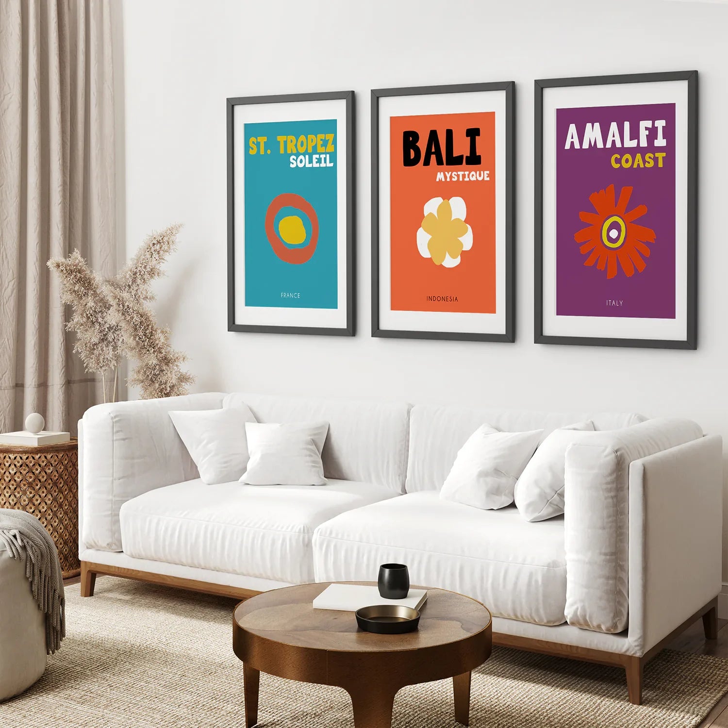 Dreiteiliges stylisches Wandkunst-Set im Preppy-Stil. Reisethema