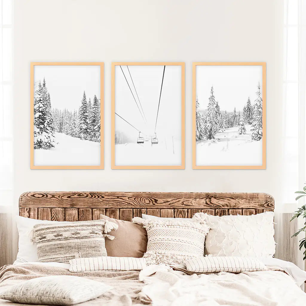 Winter Skifahren Schwarz Weiss Wandkunst. Skilift, verschneiter Wald