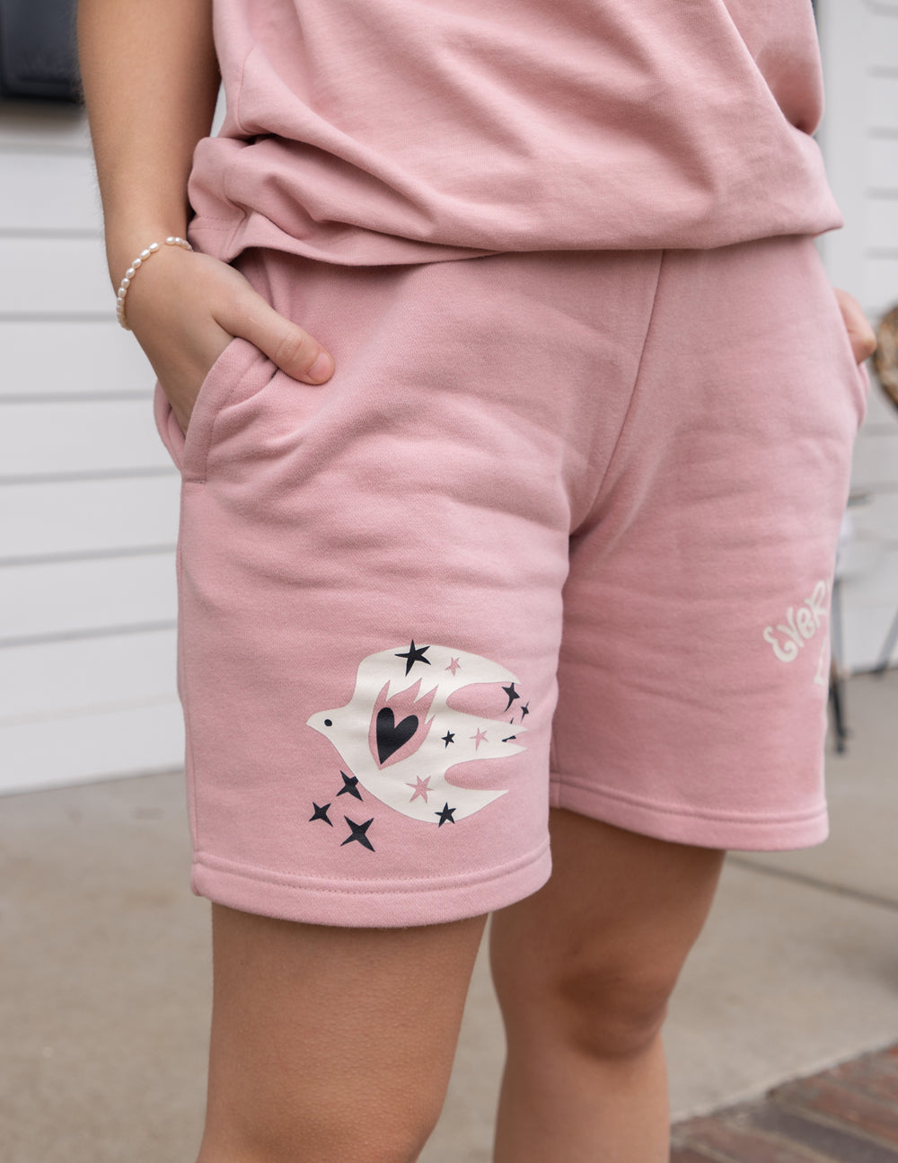 Everlasting Love Unisex-Short