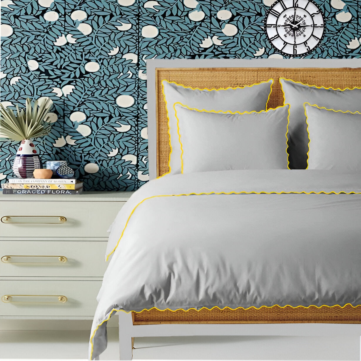 Light Grey 400TC Cotton Small Scallop Embroidery Duvet Cover Set
