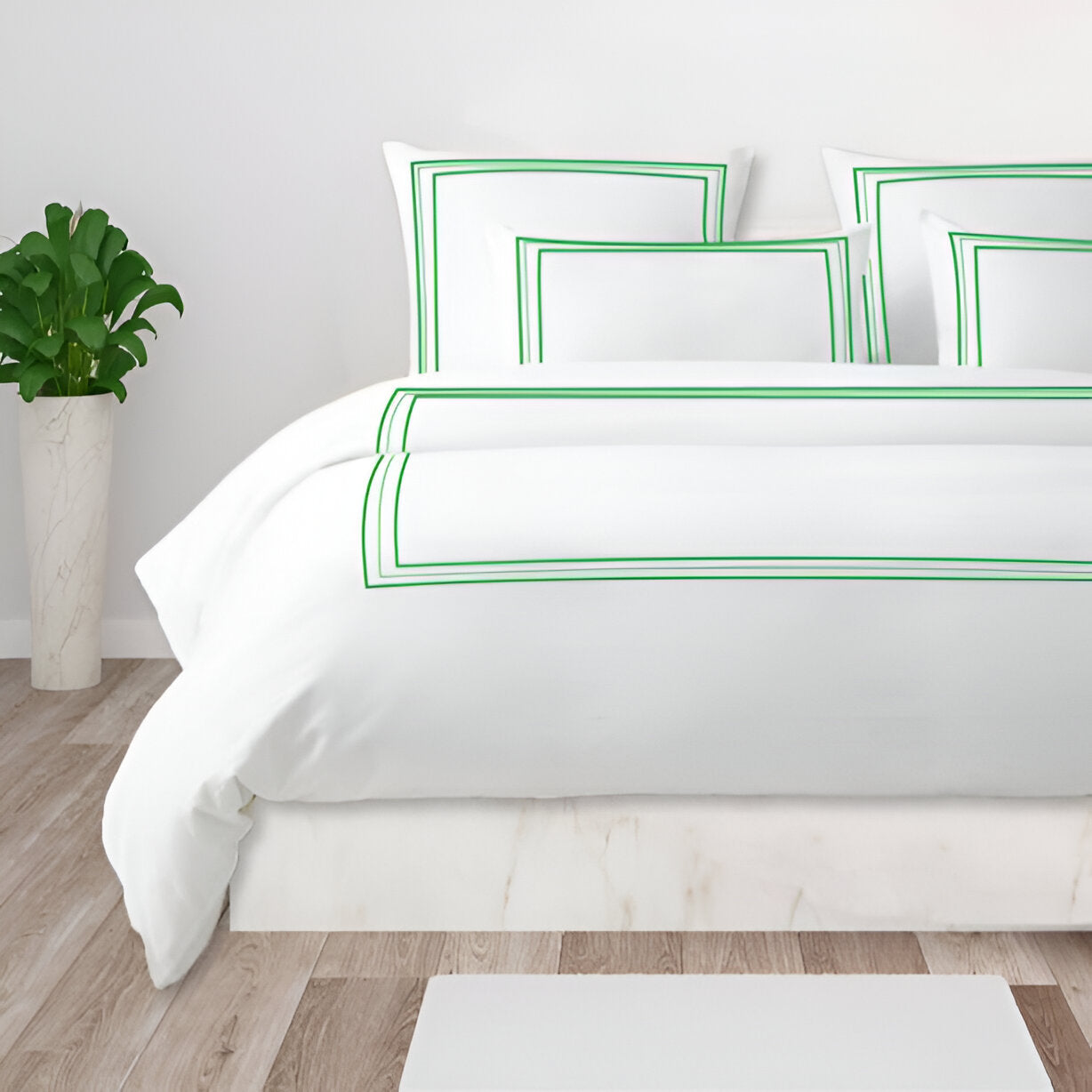 400TC Cotton Classic Embroidery Sateen Solid Duvet Cover Set