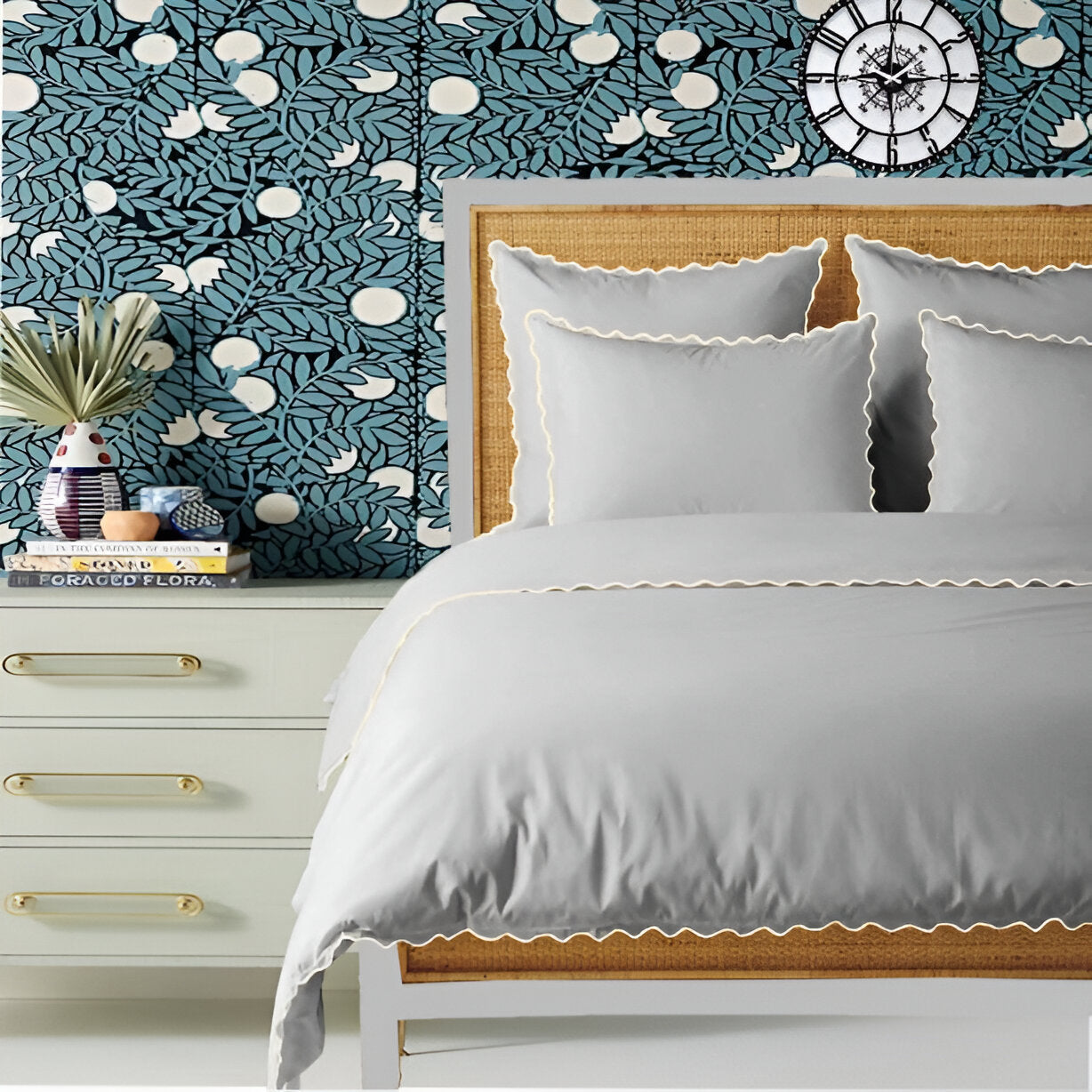 Light Grey 400TC Cotton Small Scallop Embroidery Duvet Cover Set