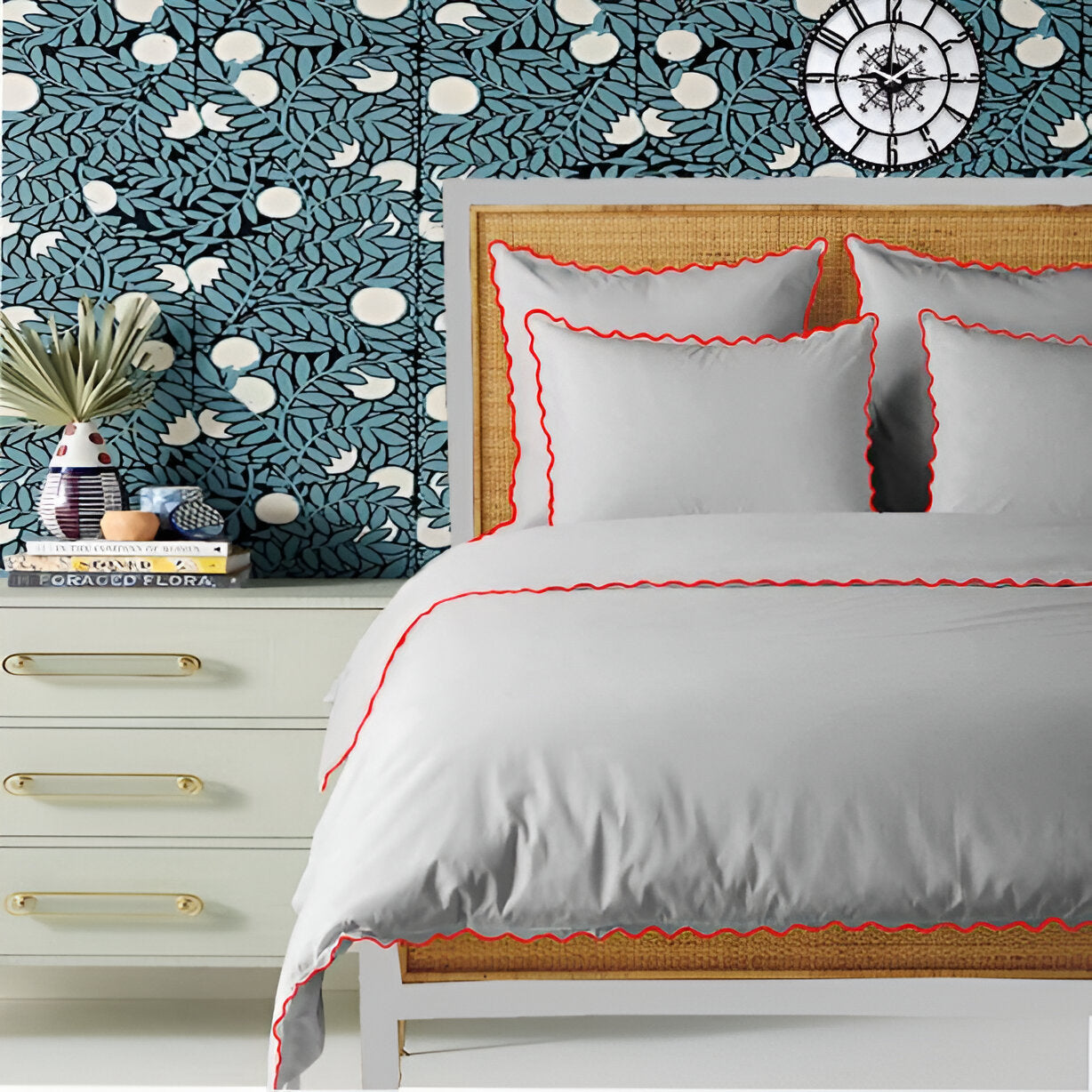 Light Grey 400TC Cotton Small Scallop Embroidery Duvet Cover Set