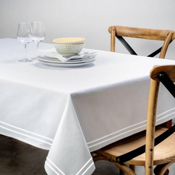 Double Embroidery Border Cotton Sateen Solid Table Cloth