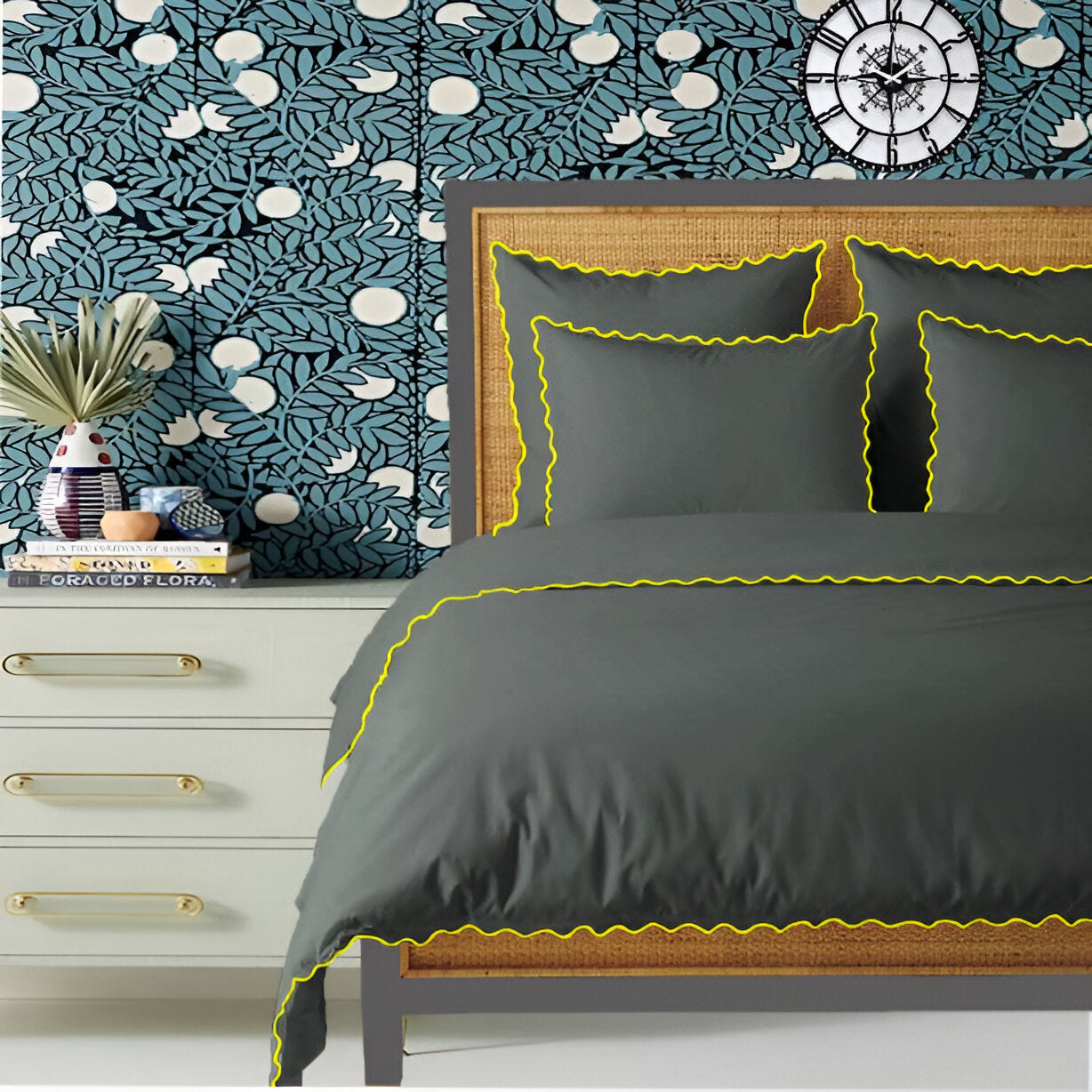 Dark Grey 400TC Cotton Small Scallop Embroidery Duvet Cover Set
