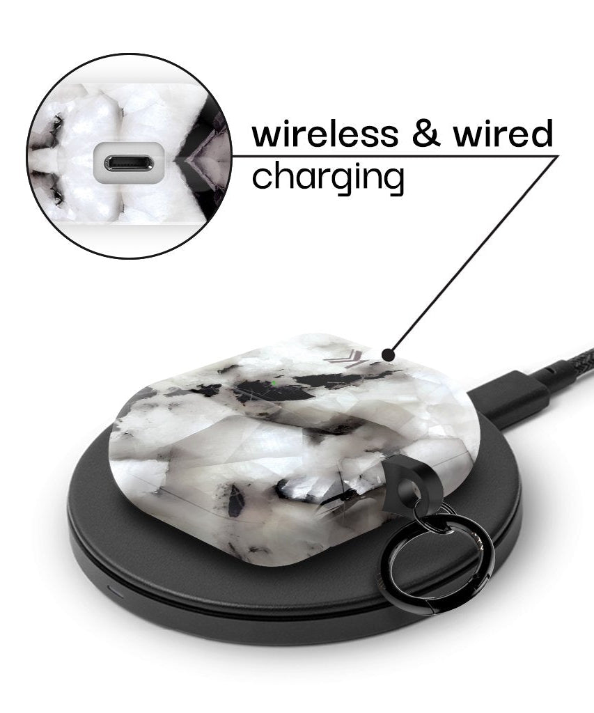 Sharp Quartz AirPods Hülle