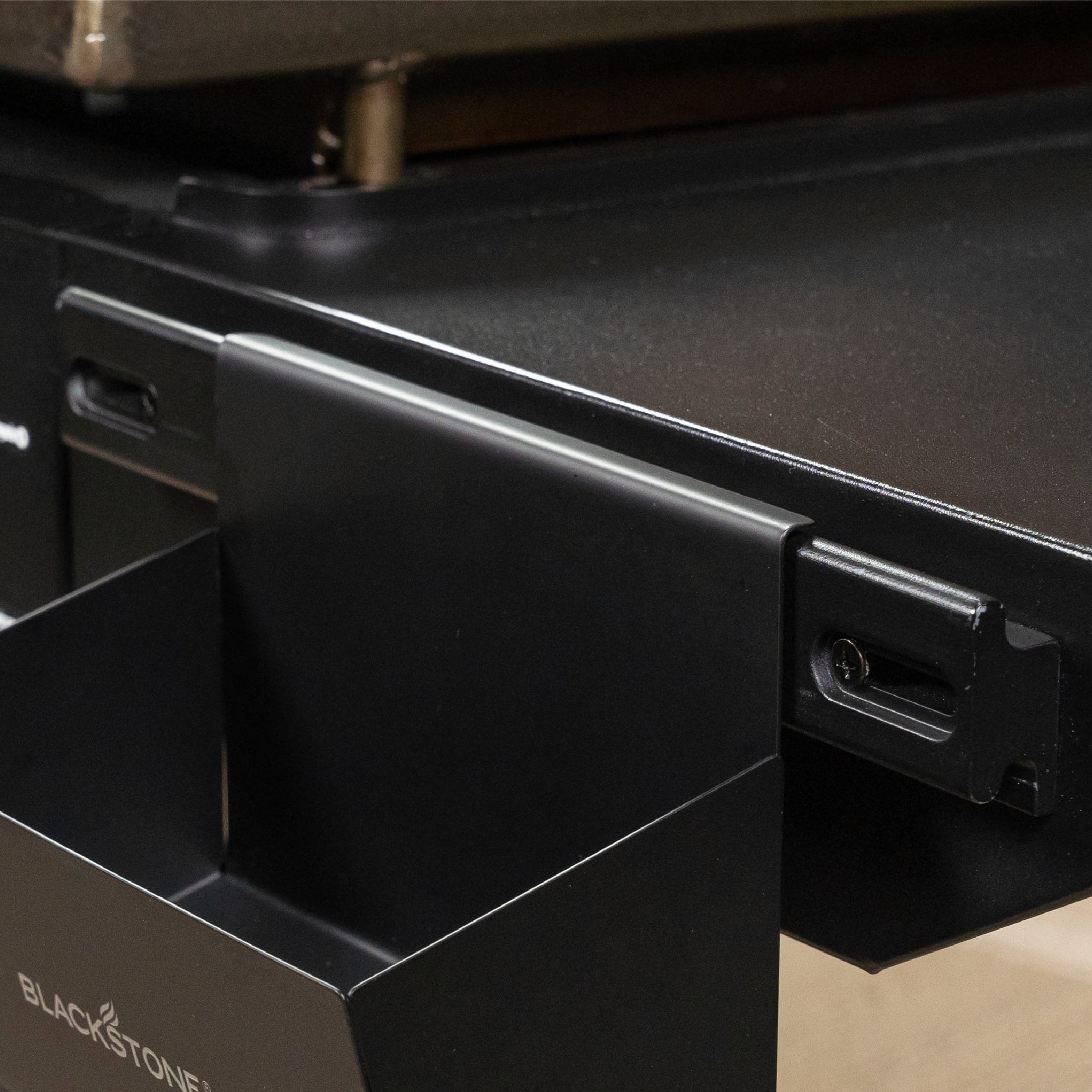 Blackstone Original28" Omnivore Griddle with Hard Cover