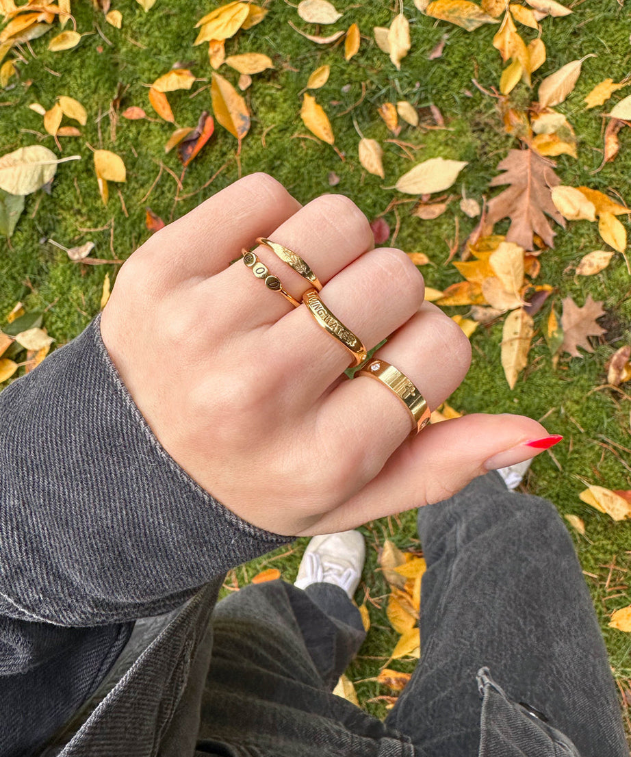 Dainty Vine Ring