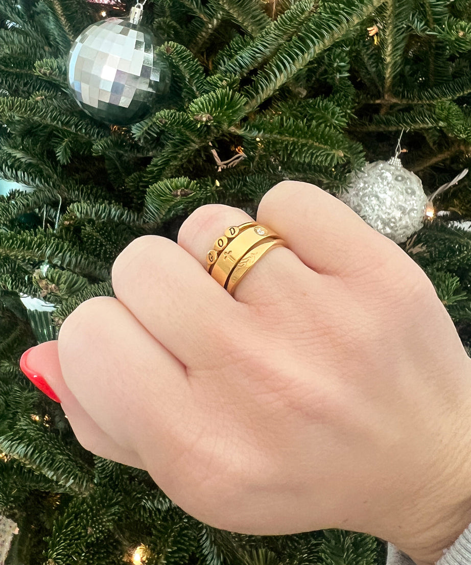 Dainty Vine Ring