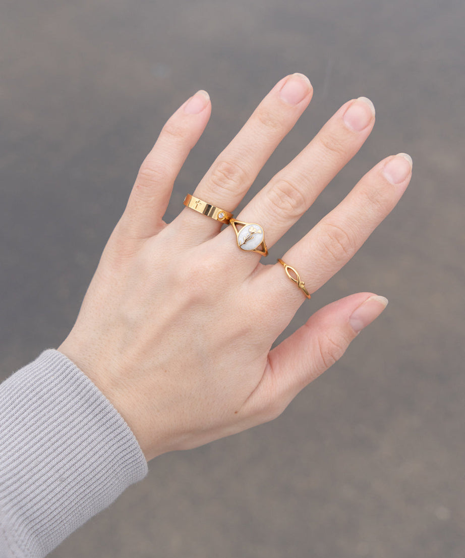 Wildflower Signet Ring
