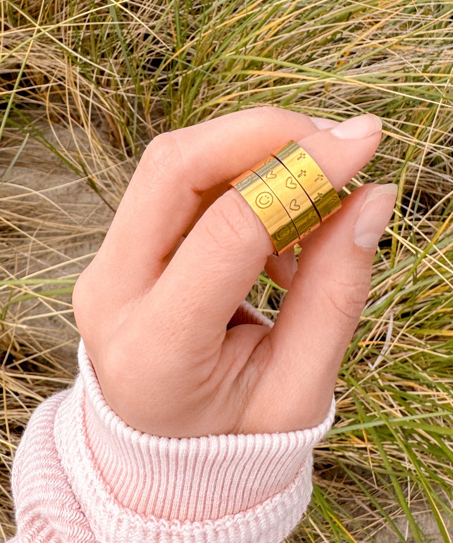 Peace Engraved Ring Set