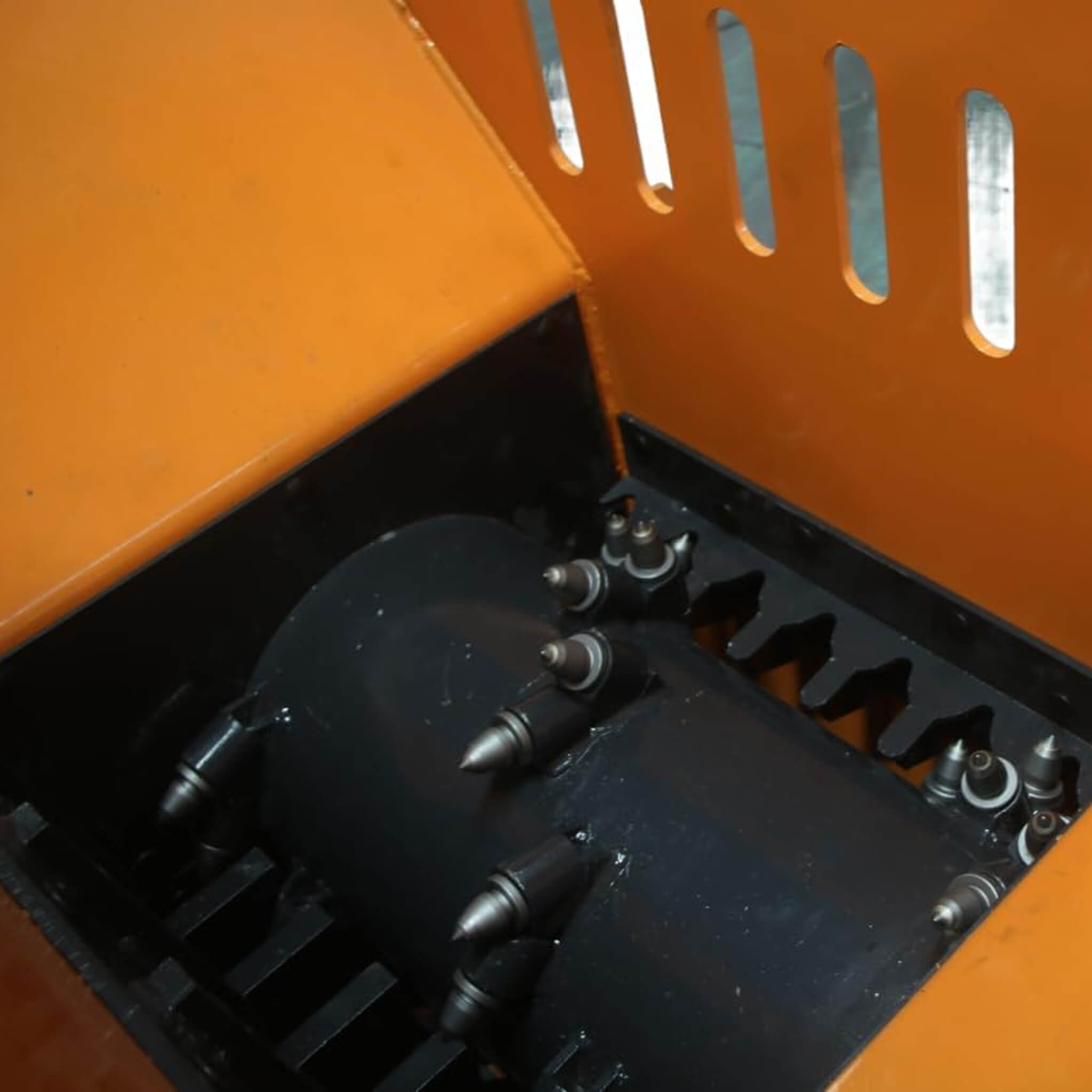 24-Inch Heavy-Duty 13.5 Cu.Ft Concrete Crusher Bucket Skid Steer Attachment (SAK10589)