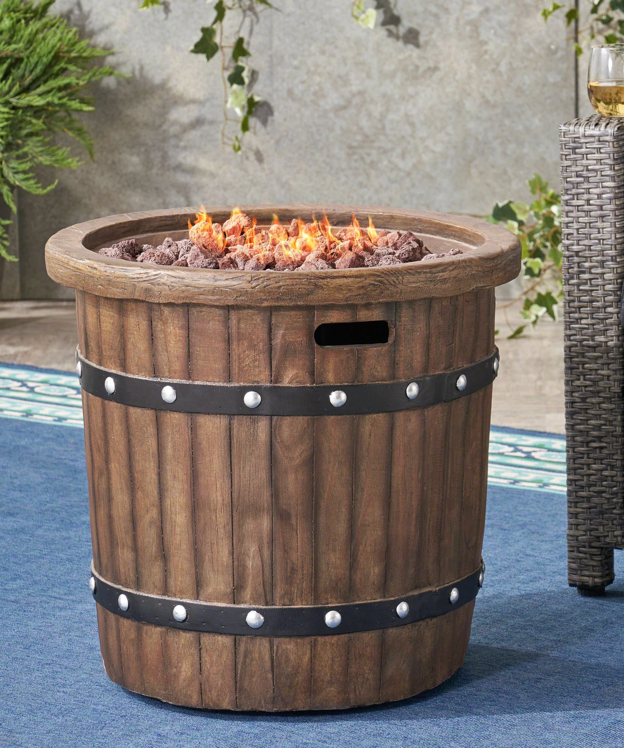 Alora 25-Inch Round 40K BTU Liquid Propance Concrete Fire Pit (SAK88764)