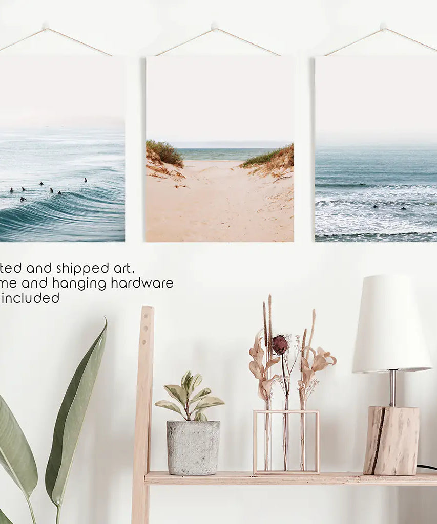 Modernes Strand Poster 3er Set. Sandstrand, Wellen, Surfer