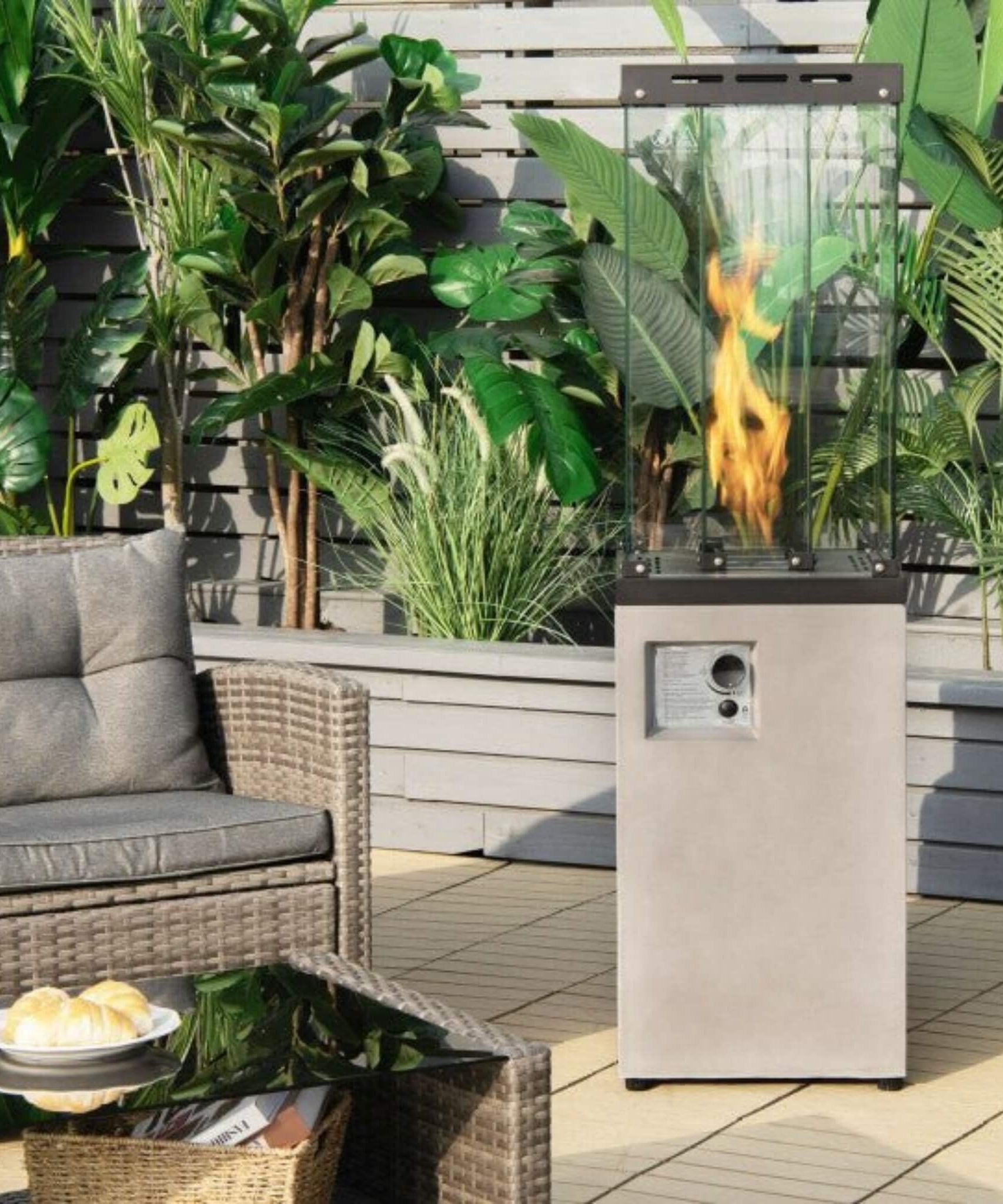 41K BTU Outdoor Propane Gas Patio Heater W/ Lockable Wheels (SAK98052)