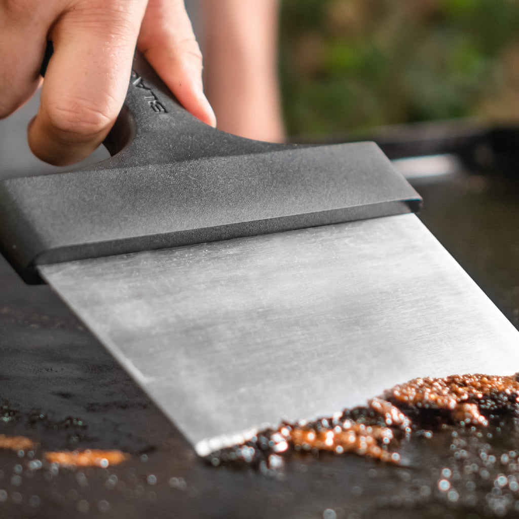 Blackstone 6" Scraper with Plastic Handle