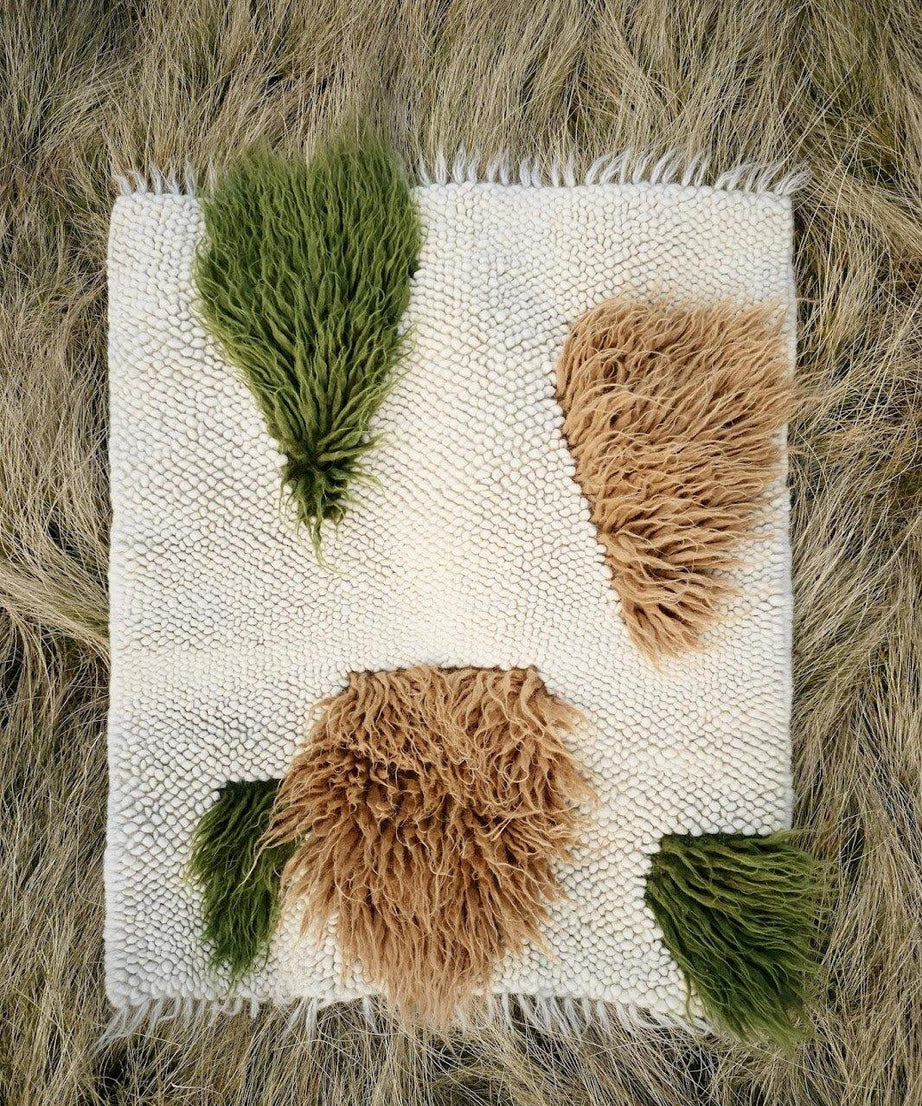 Handgewebter Teppich „Wald“. Reine Schafswolle