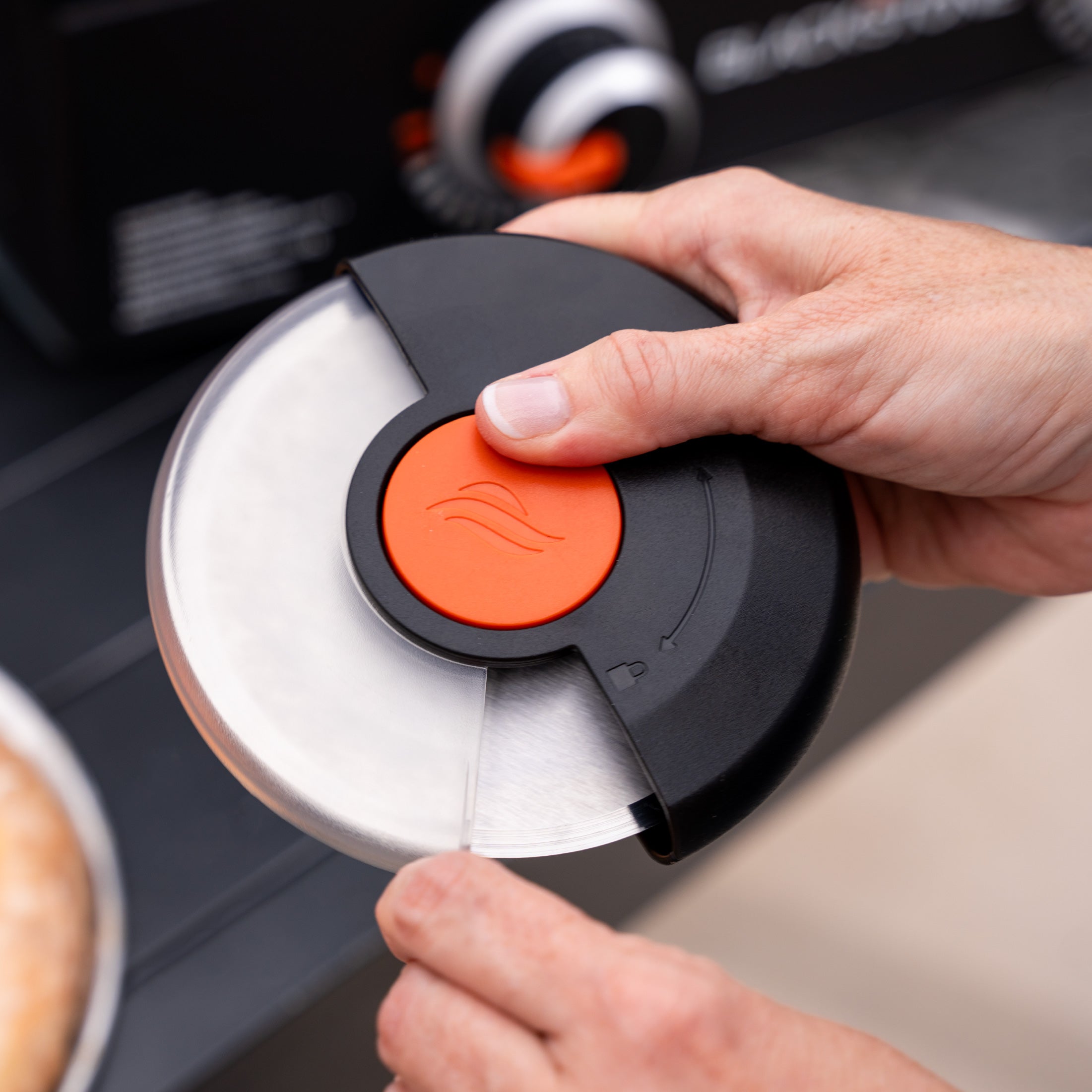 Blackstone Palm Pizza Cutter