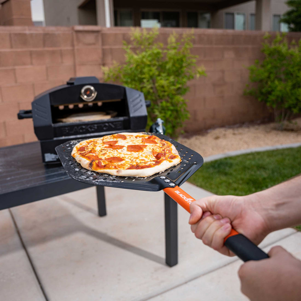 Blackstone Aluminum Pizza Peel, Black