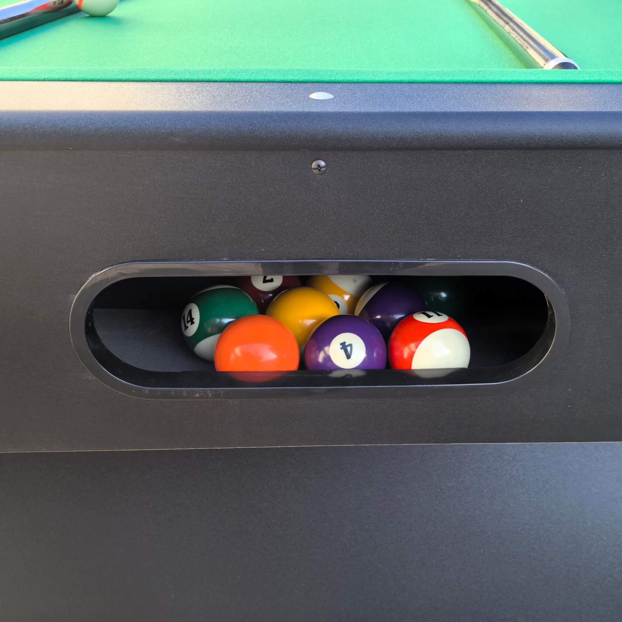 Premium 7FT Black Billiards Game Room Table For Home With Cue Sticks And Billiard Balls (SAK58210)