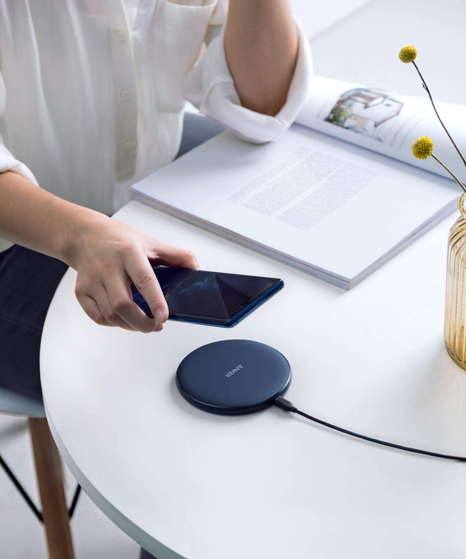 Anker <b>313</b> Wireless Charger (Pad)