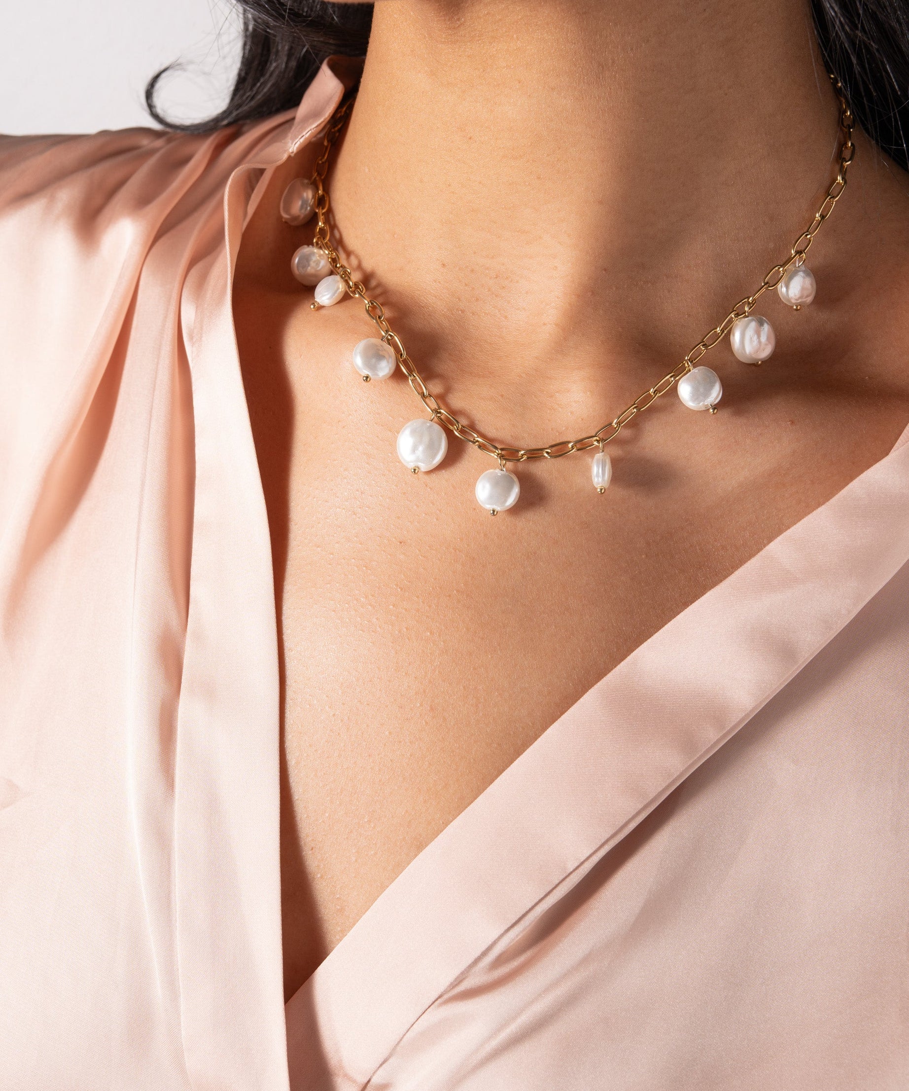 Coin Pearl Shaky Necklace