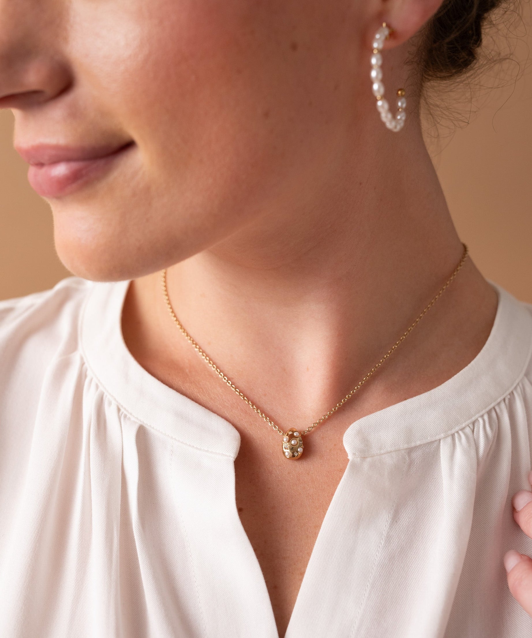 Pearl and Crystal Pendant Necklace