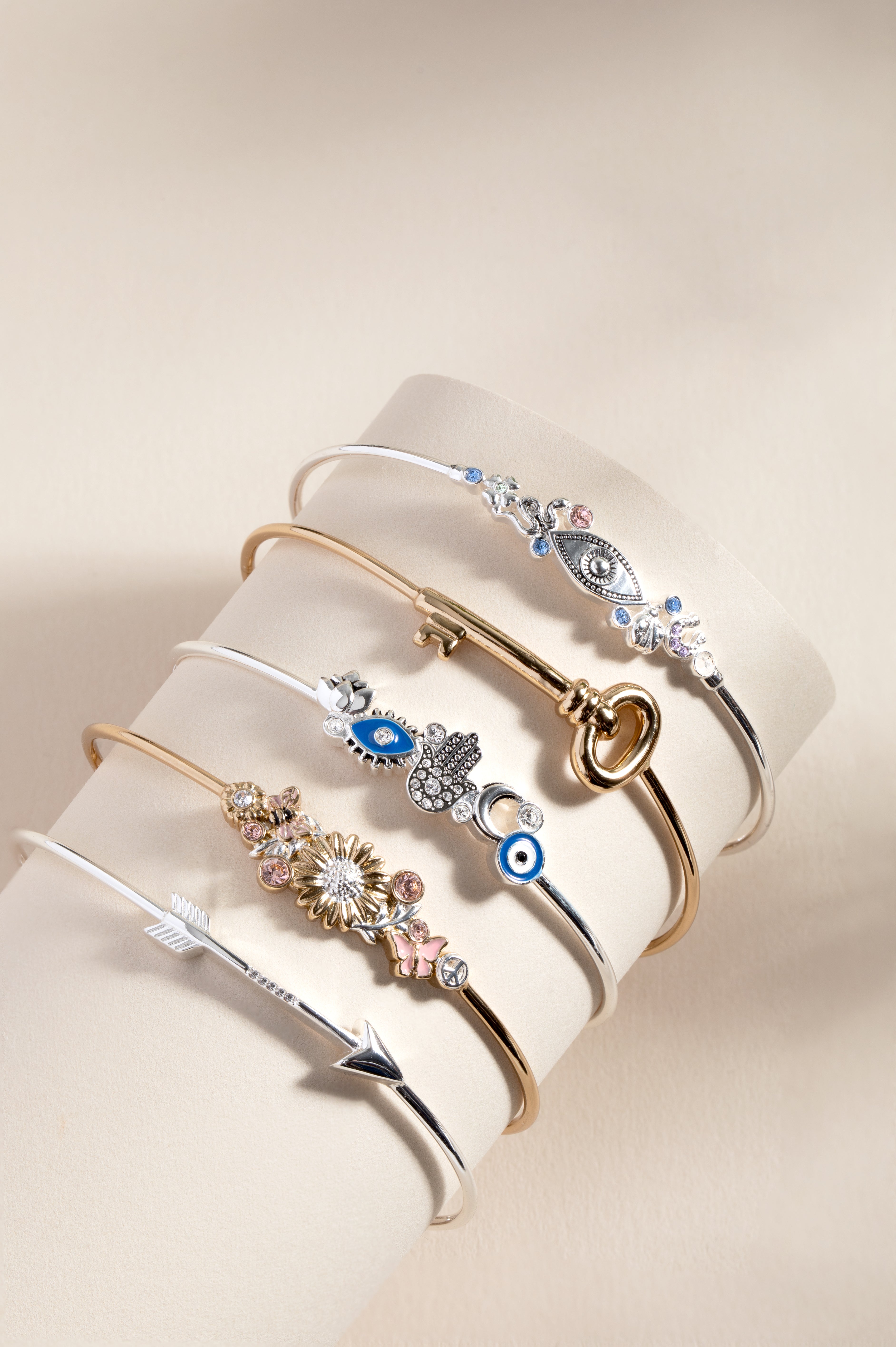 Protection Inline Bangle