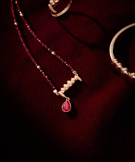 Vampire Teeth Fangs Pendant