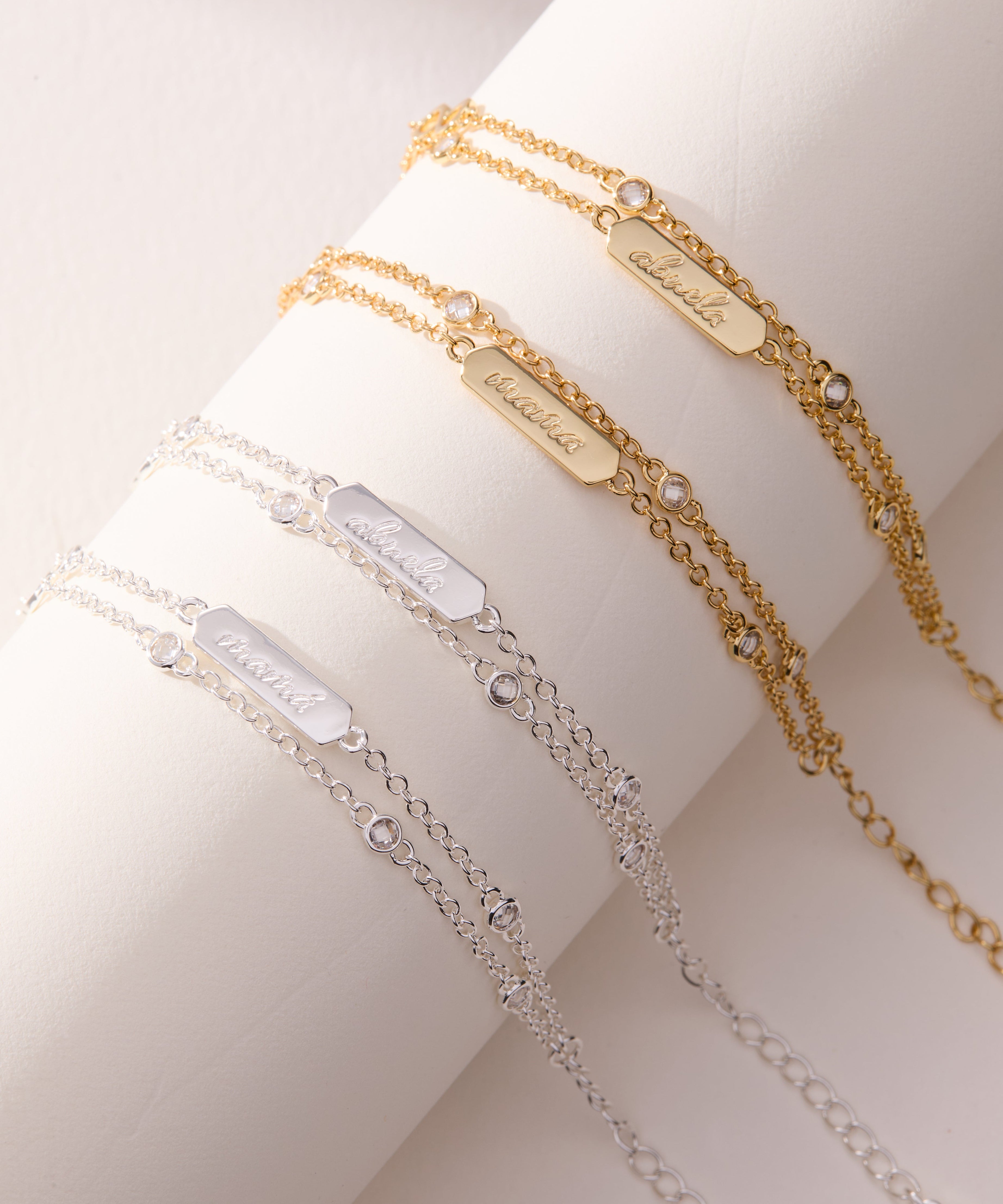 Mamá Infinity Chain Double Strand Bracelet