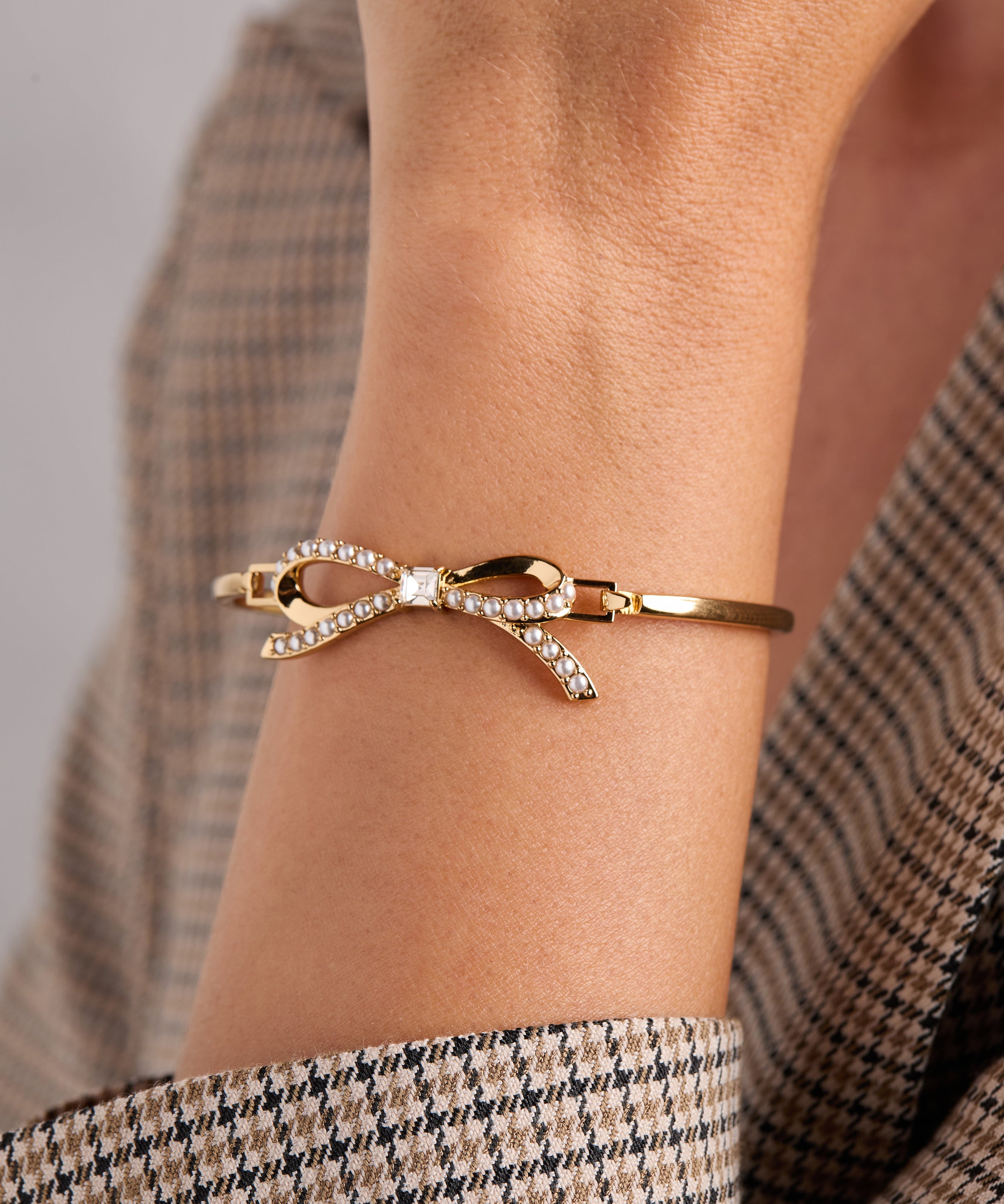 Bow Pearl Coquette Tension Bangle