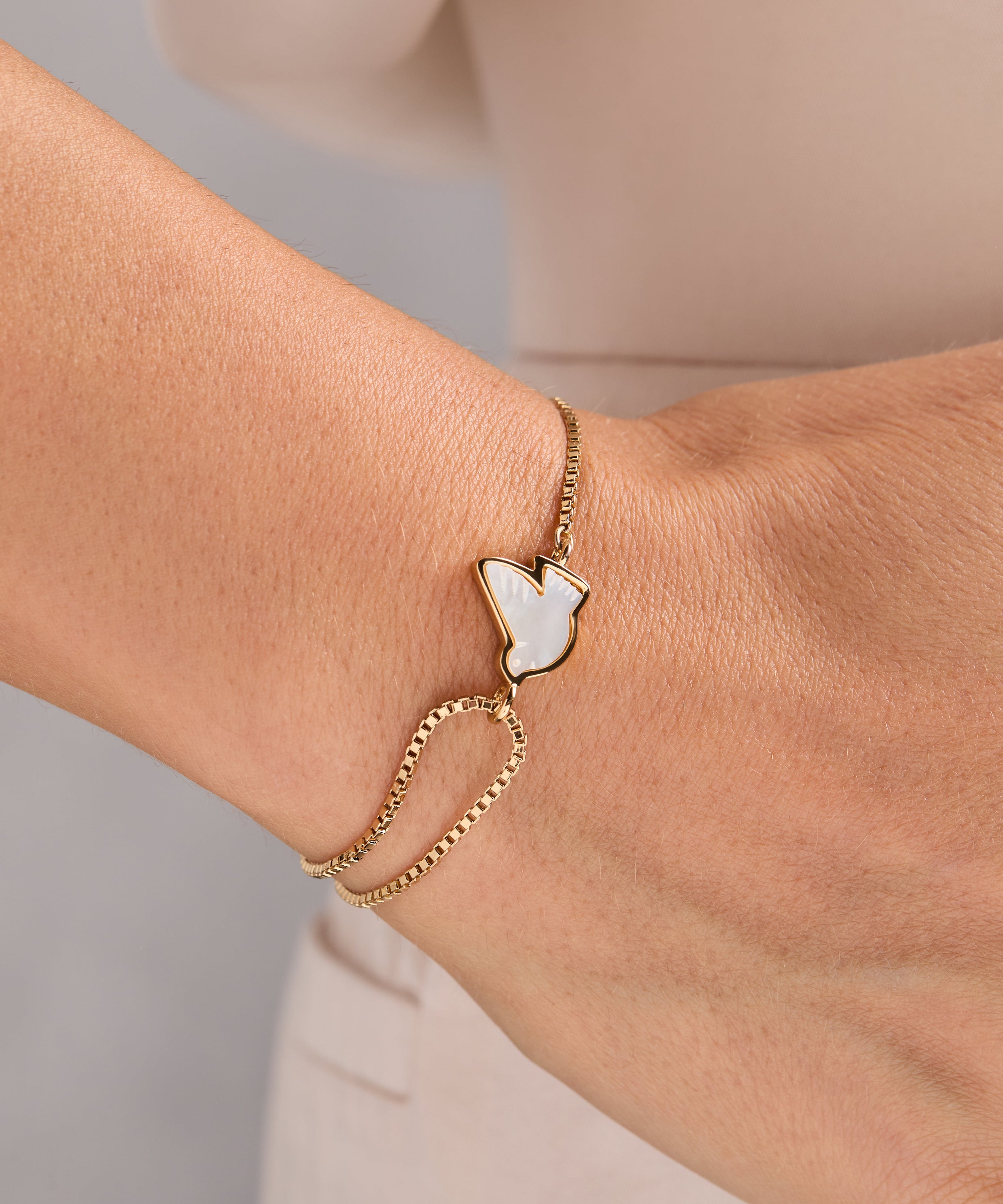 Dove 'Peace' Mother of Pearl Pull Chain Bracelet