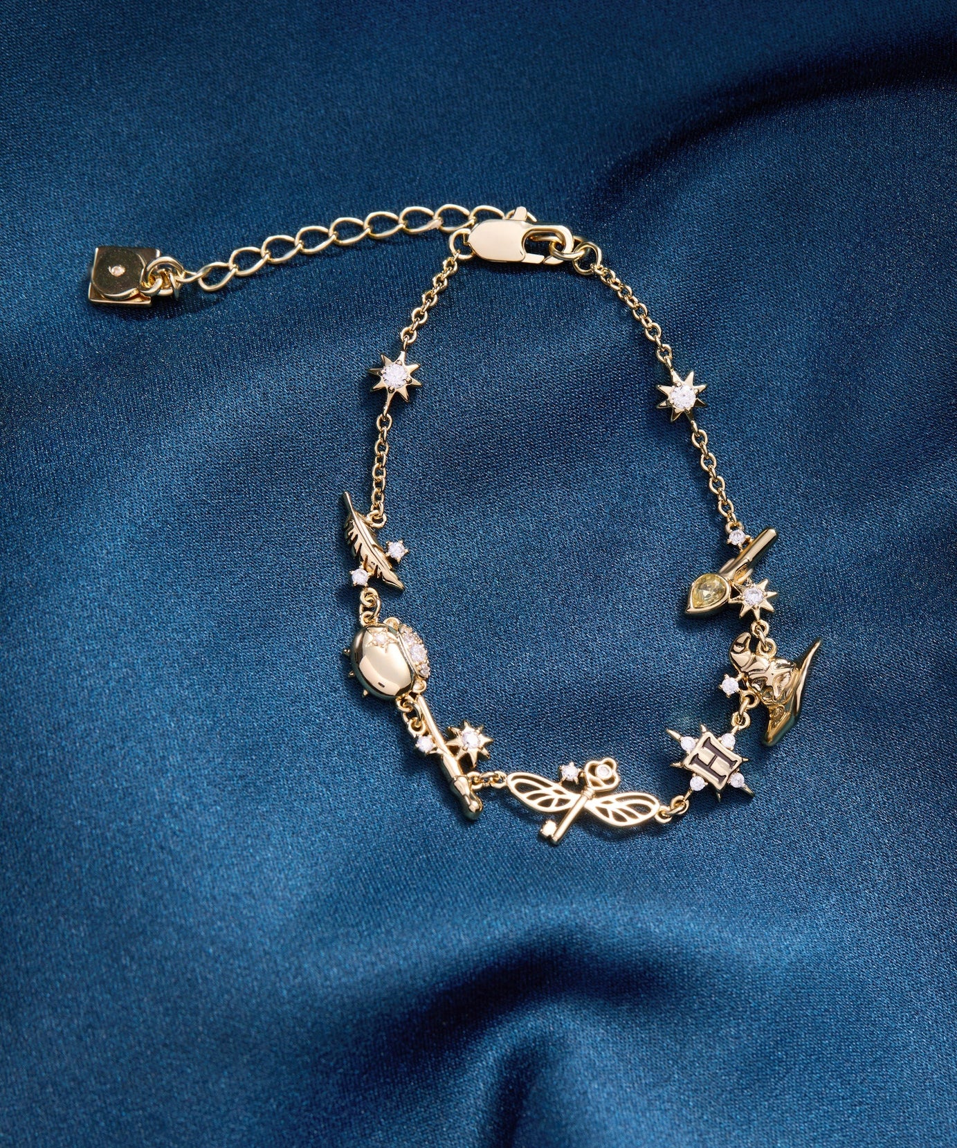 Harry Potter™ Mixed Icon Inline Charm Bracelet