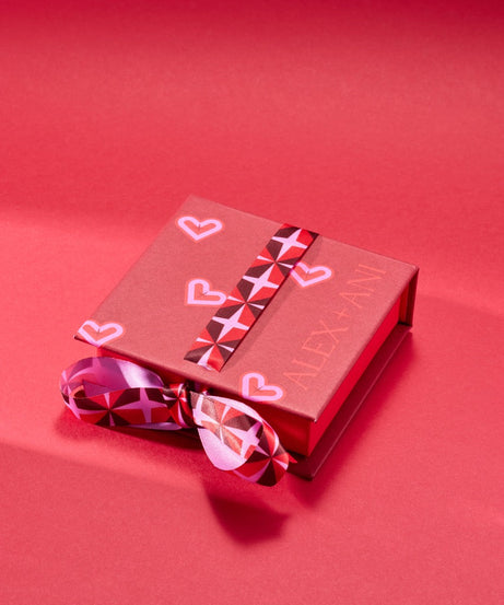 Love Bow Gift Box