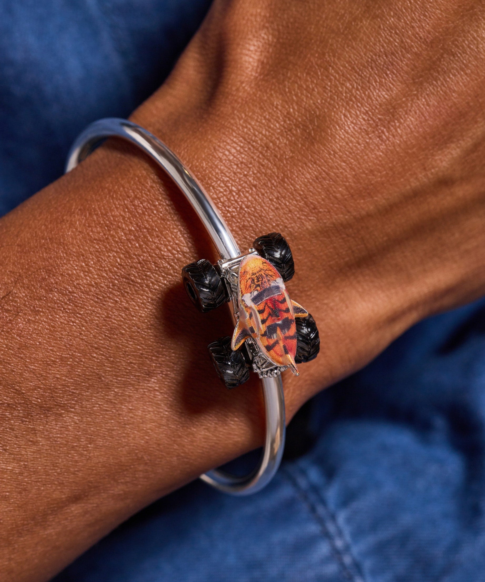 Hot Wheels™ Tiger Shark Monster Truck Moveable Cuff