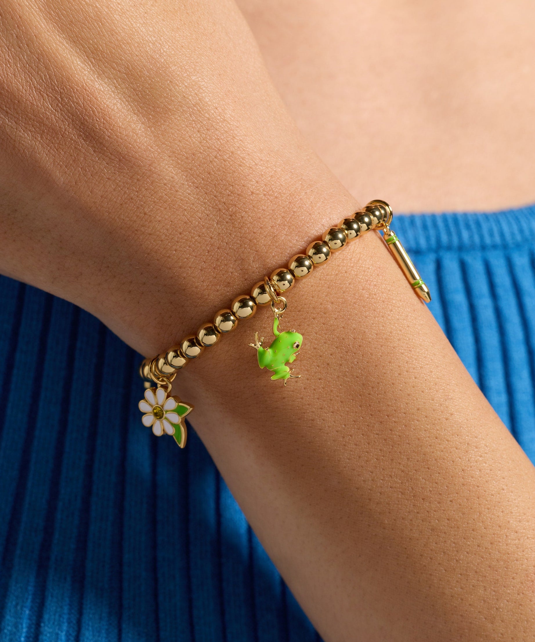 Crayola Fan Favorites Forest Green Charm Stretch Bracelet