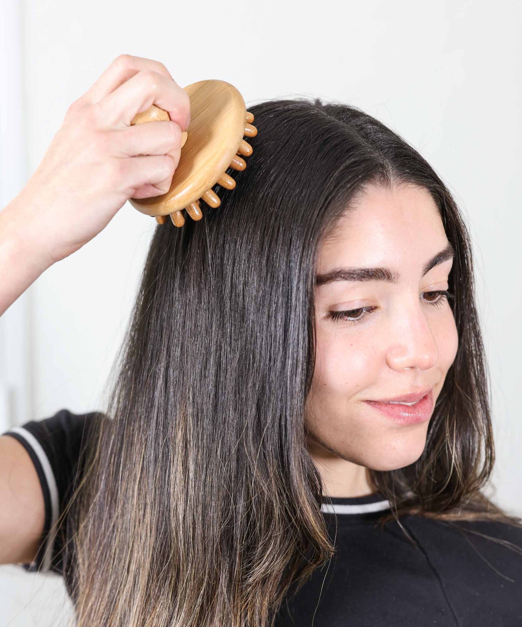 Bamboo Stimulating Scalp Massager