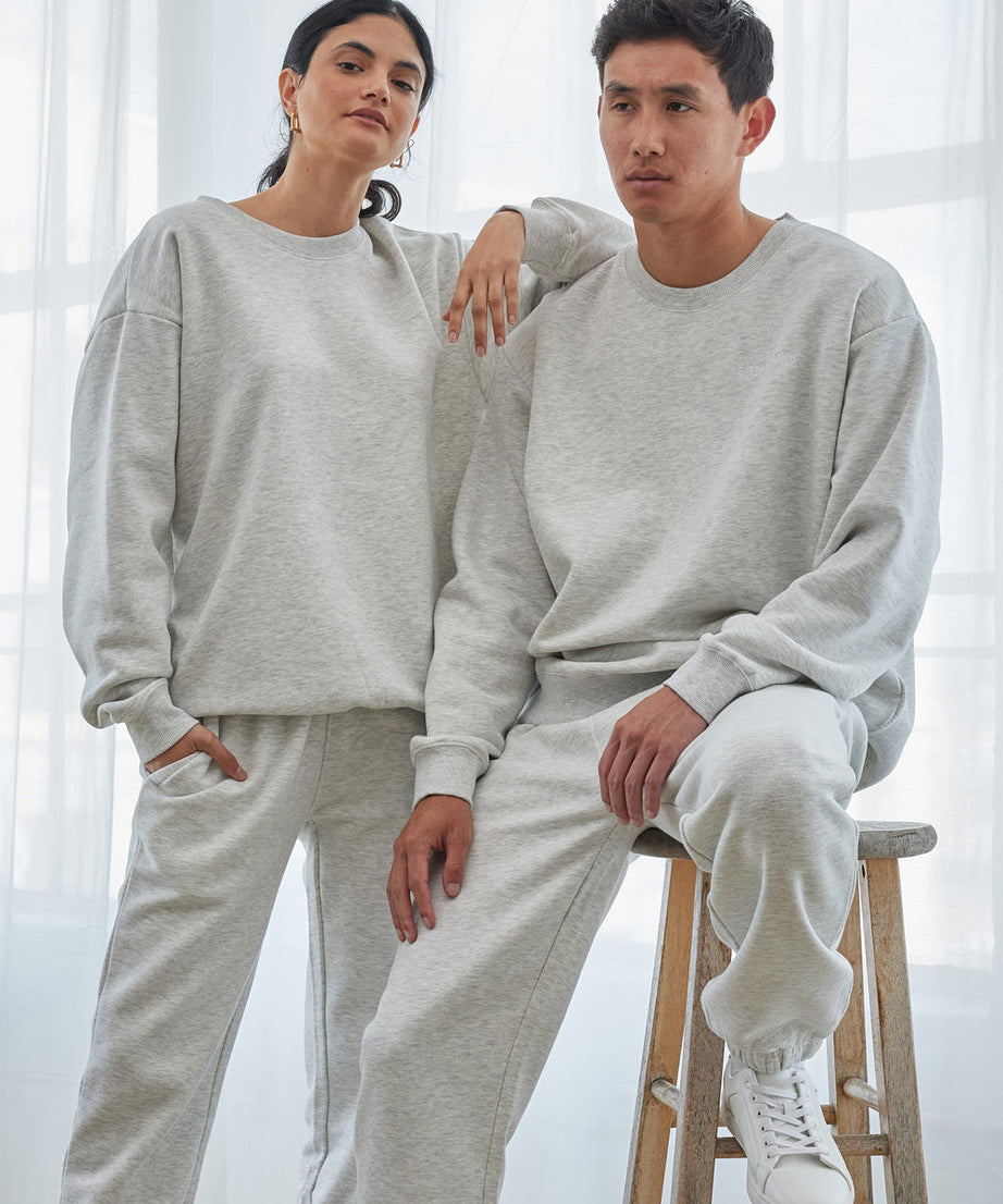 Basics Cloud Grey Unisex Crewneck