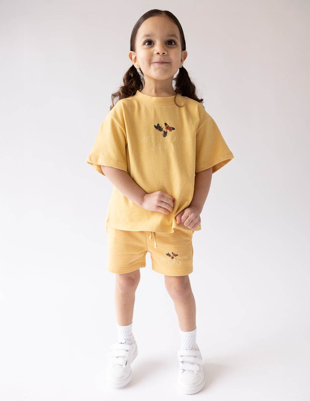 Better Days Schmetterling Kinder Short