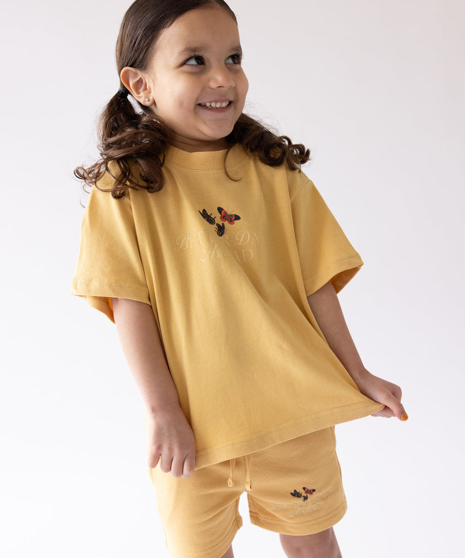 Better Days Schmetterling Kinder-T-Shirt