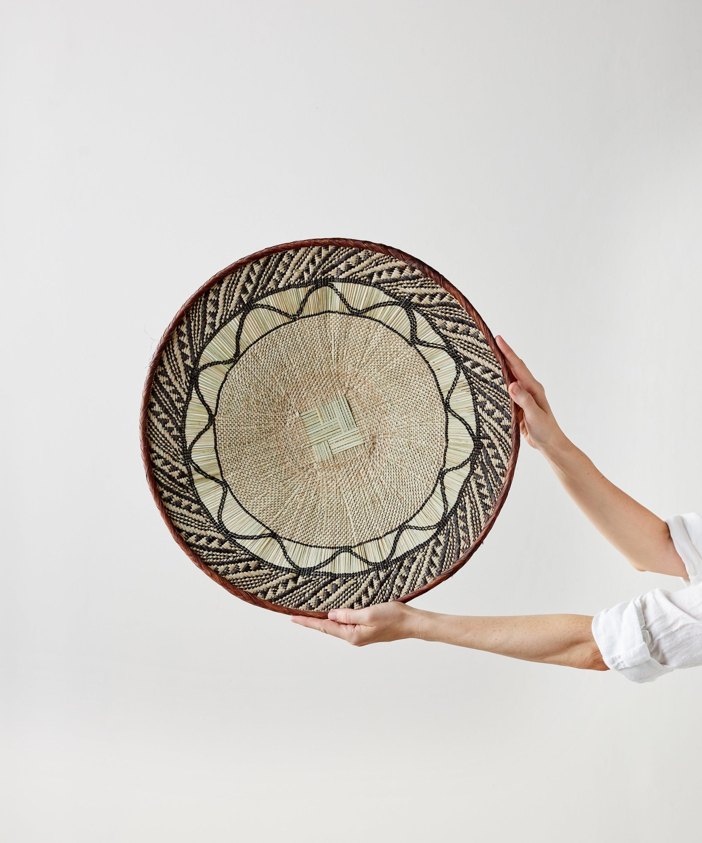 Binga Lace Patterned Basket